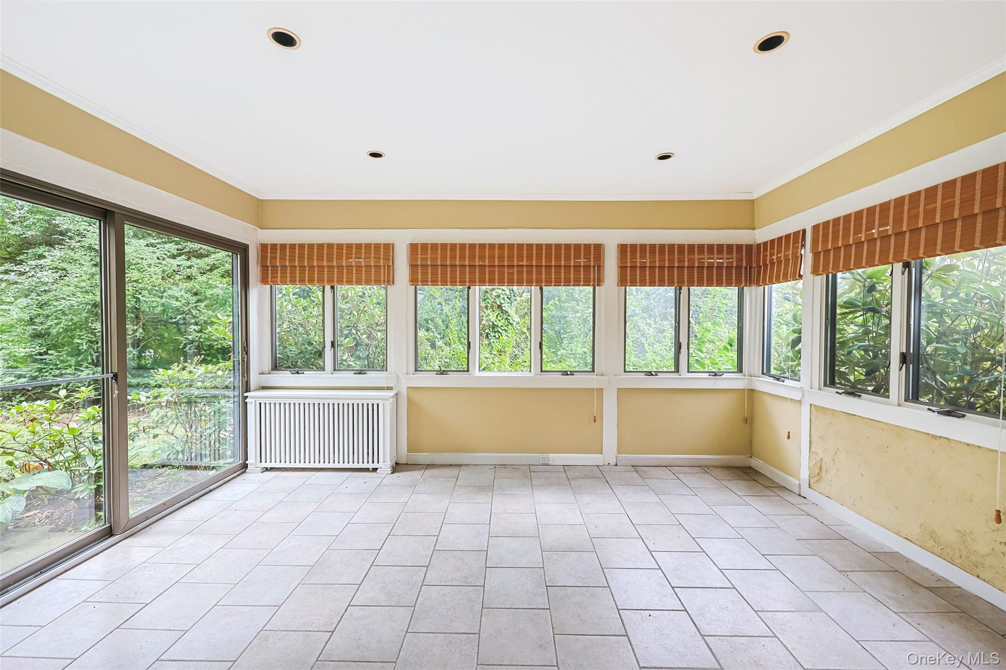 #8 photo, 3 Buckingham Place, Great Neck , NY 11021