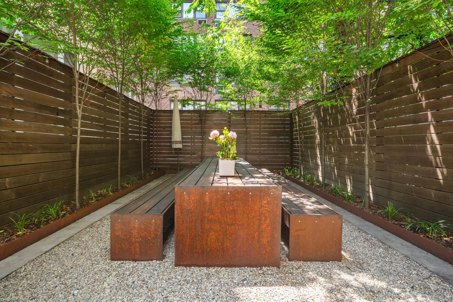 #10 photo, 310 E 51ST Street, マンハッタン Turtle Bay , NY 10022