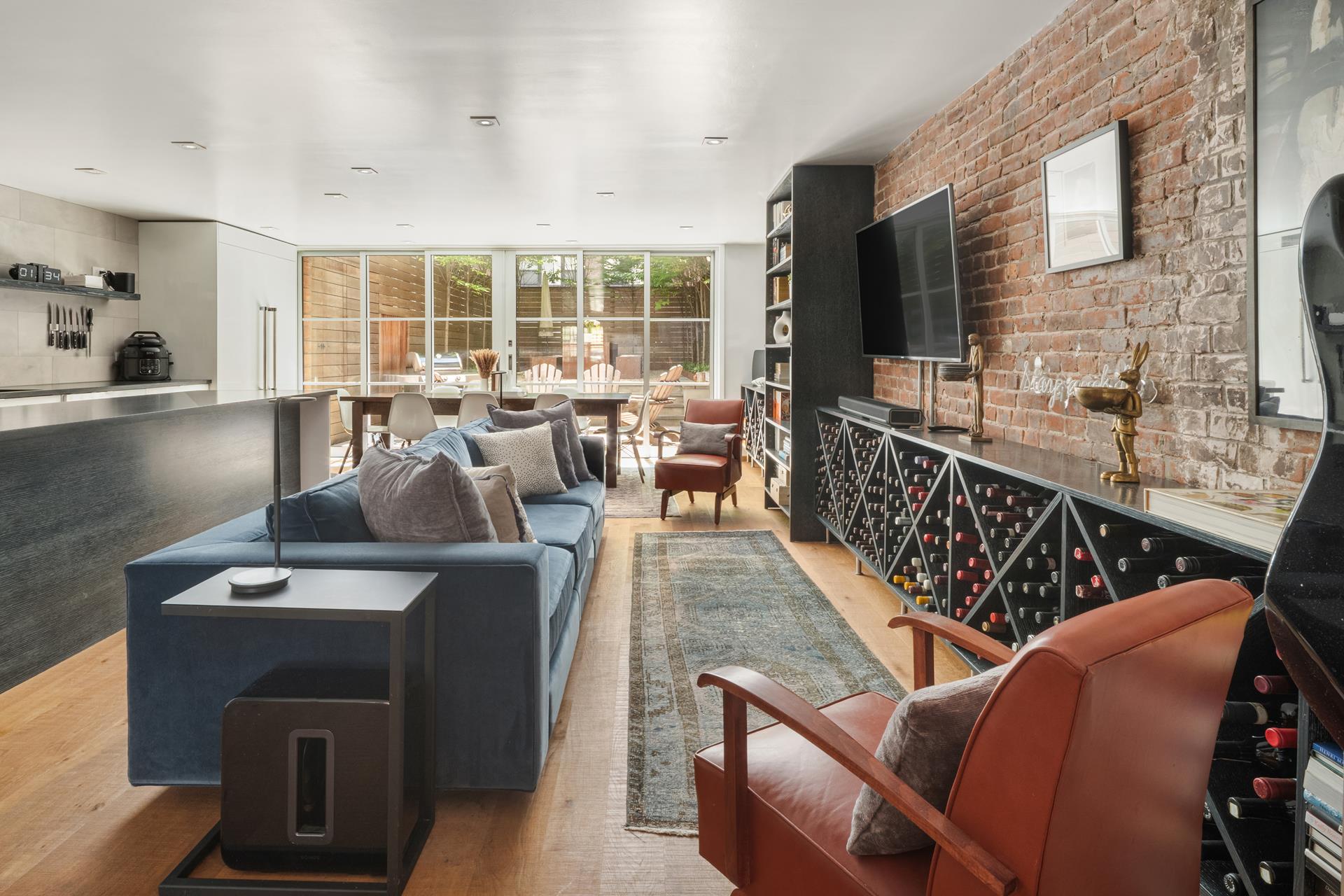 #2 photo, 310 E 51ST Street, マンハッタン Turtle Bay , NY 10022