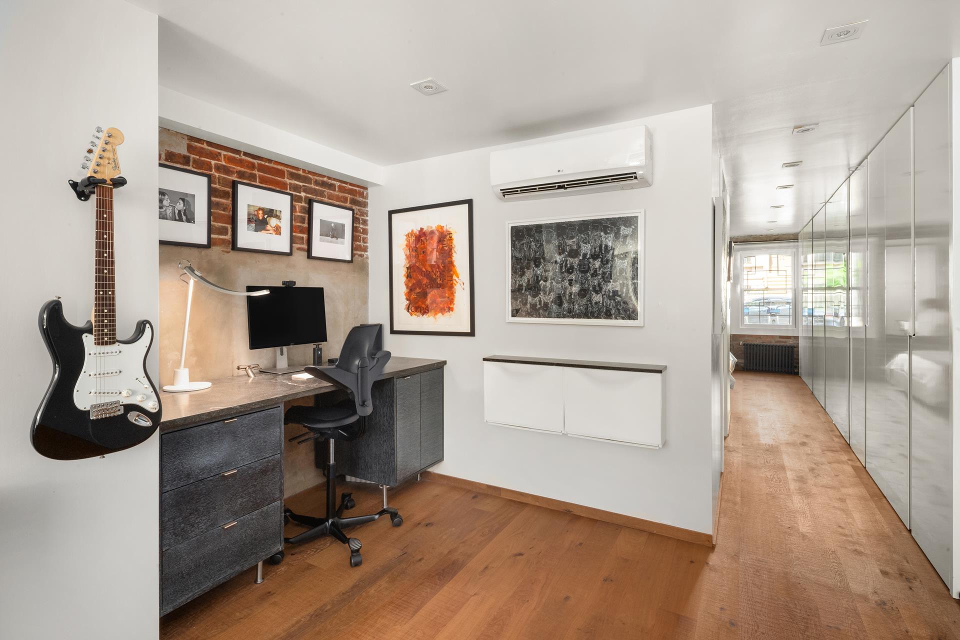 #4 photo, 310 E 51ST Street, マンハッタン Turtle Bay , NY 10022