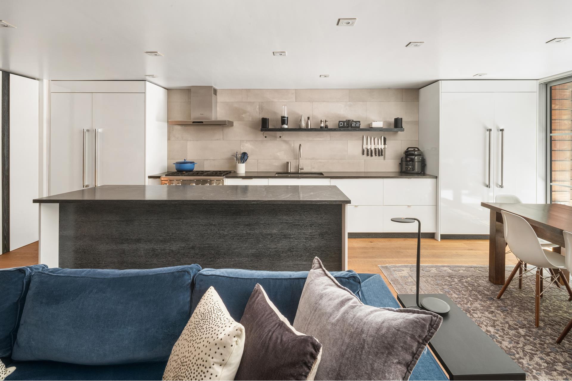 #5 photo, 310 E 51ST Street, マンハッタン Turtle Bay , NY 10022