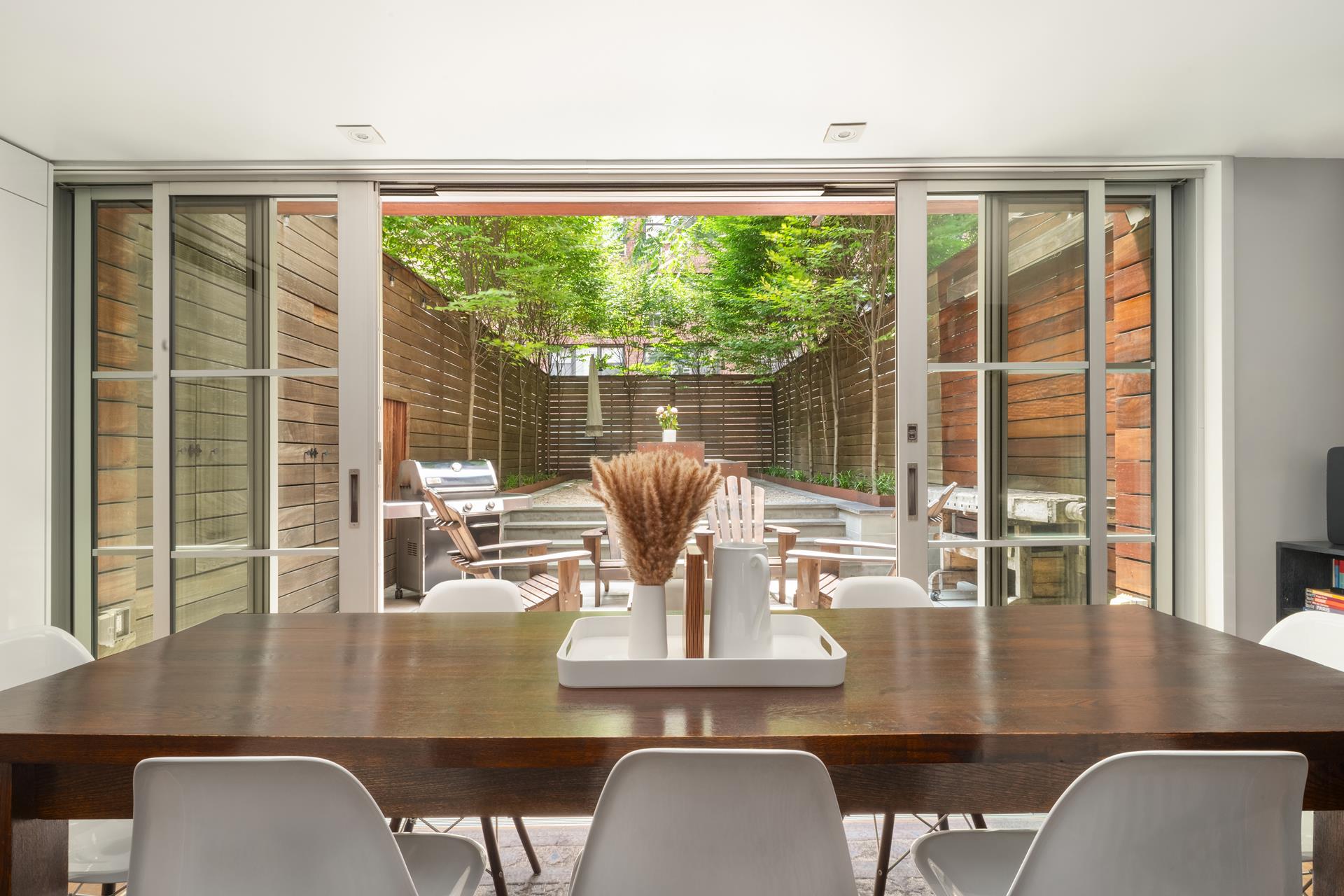 #7 photo, 310 E 51ST Street, マンハッタン Turtle Bay , NY 10022