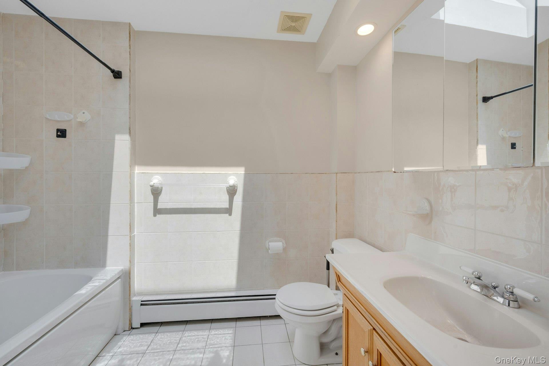 #20 photo, 48 B Edgewater Park, 布朗士 Bronx , NY 10465