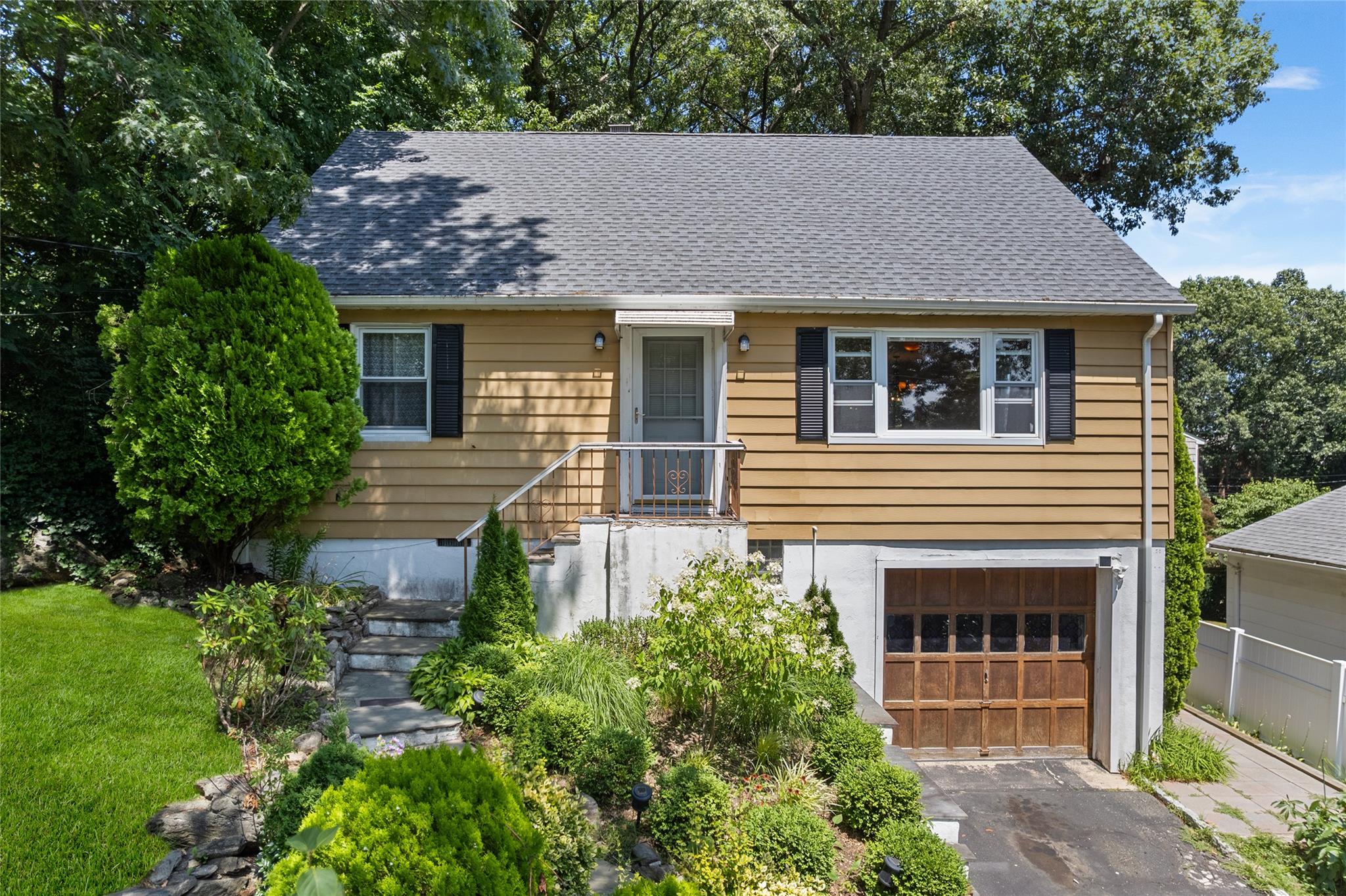 #1 photo, 161 Harding Drive, New Rochelle , NY 10801