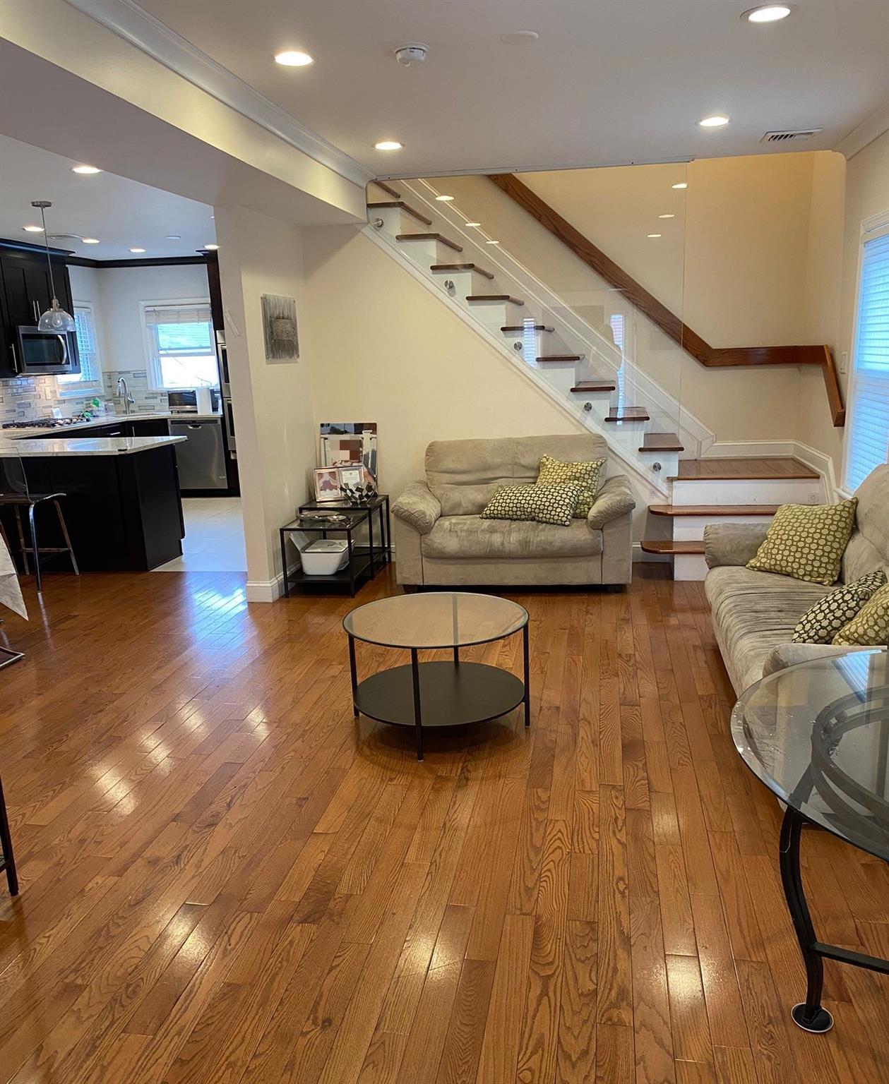 #3 photo, 1292 Augustina Avenue, クイーンズ区 Far Rockaway , NY 11691