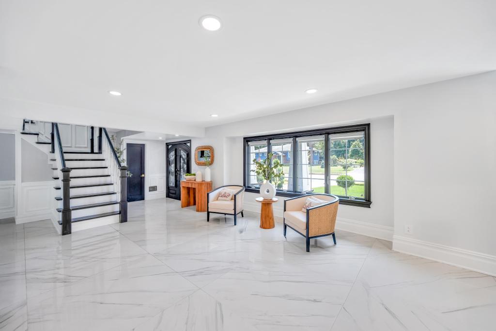 #13 photo, 54 Pine Hill Lane, Dix Hills , NY 11746