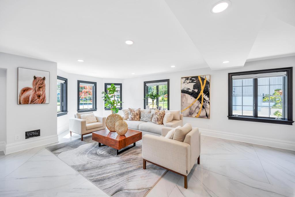 #14 photo, 54 Pine Hill Lane, Dix Hills , NY 11746