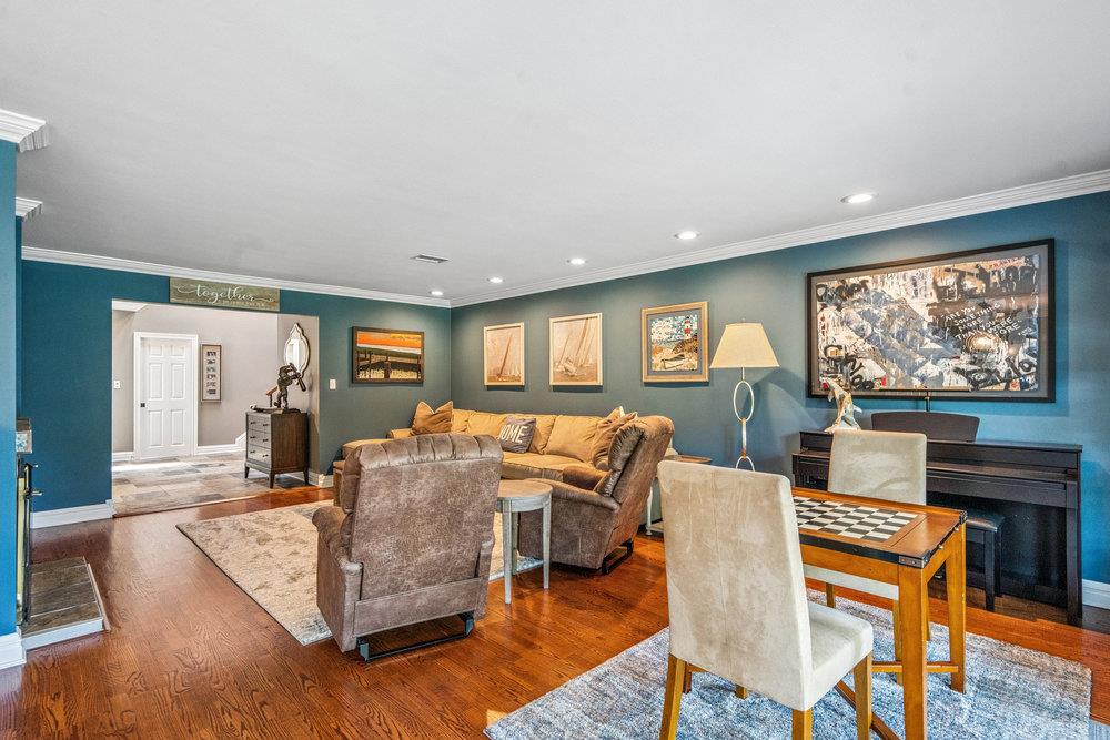 #11 photo, 27 Captains Drive, Islip , NY 11751