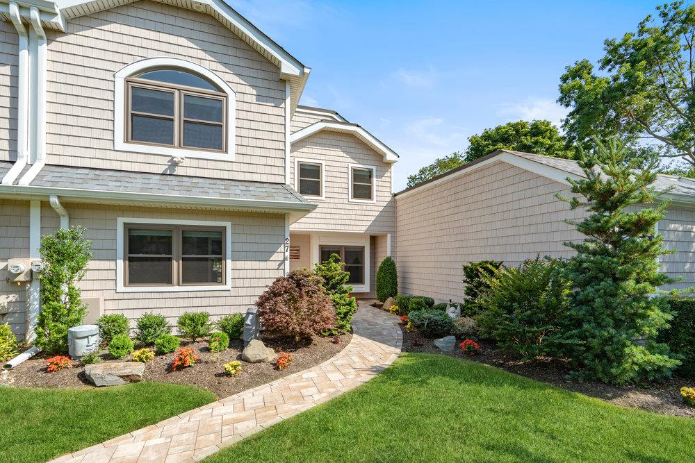 #2 photo, 27 Captains Drive, Islip , NY 11751