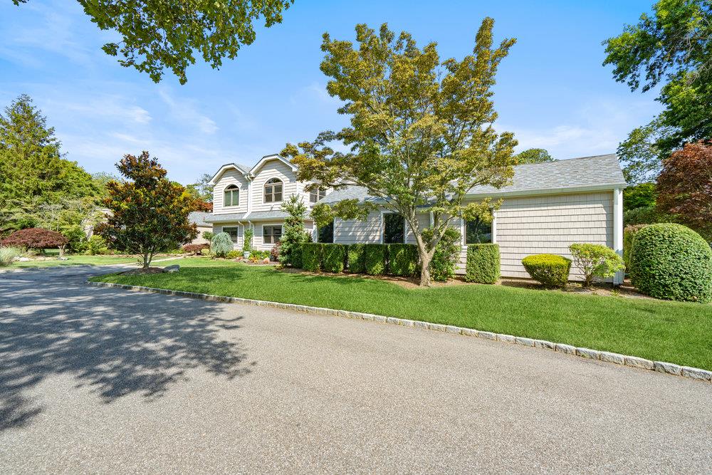 #4 photo, 27 Captains Drive, Islip , NY 11751