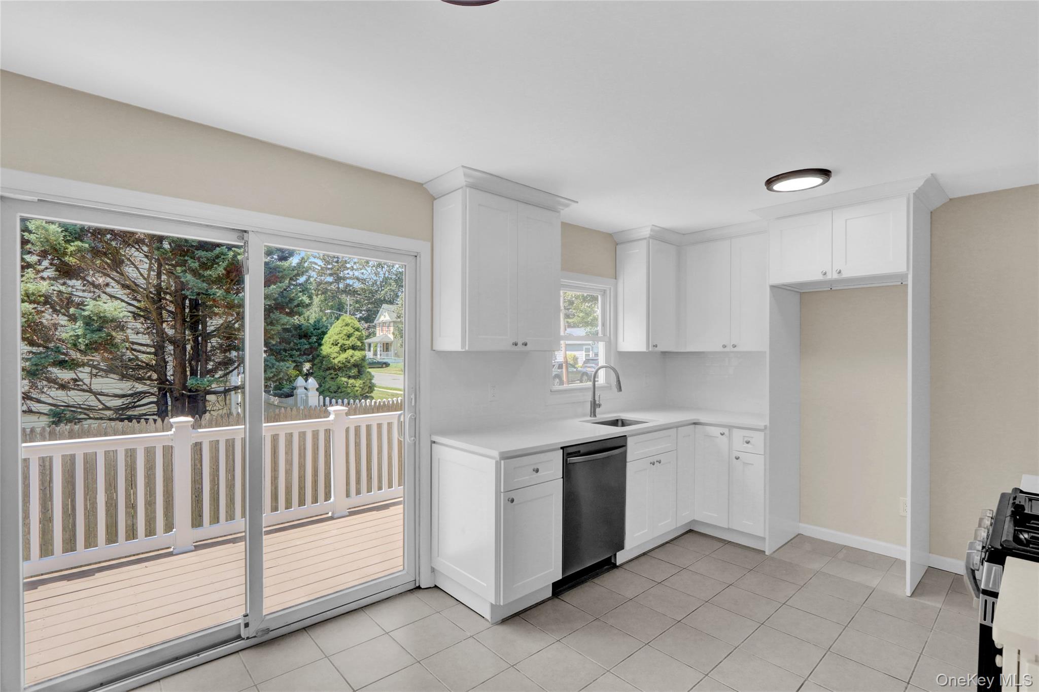 #11 photo, 20 Whitman Avenue, Islip , NY 11751