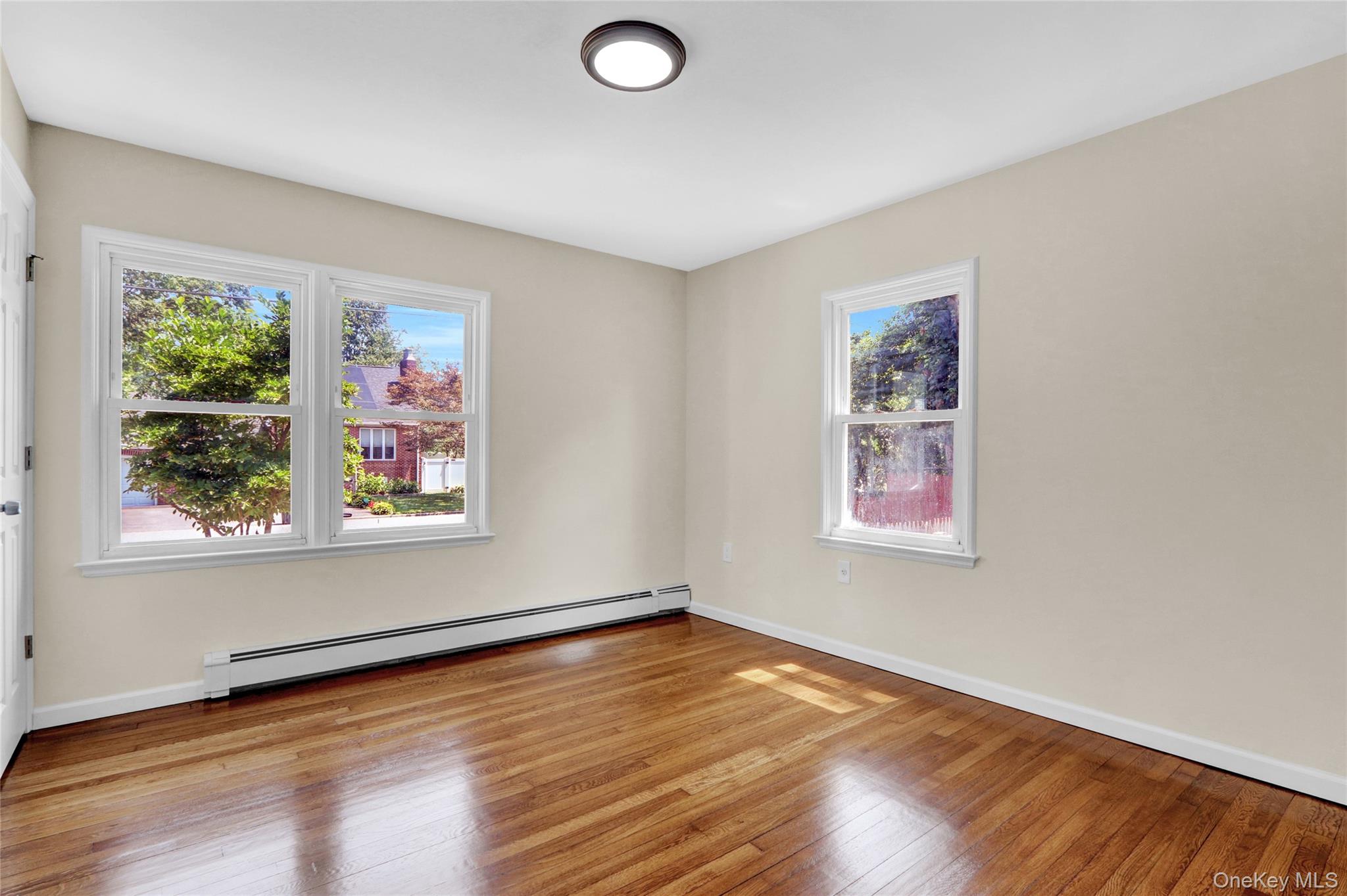 #7 photo, 20 Whitman Avenue, Islip , NY 11751