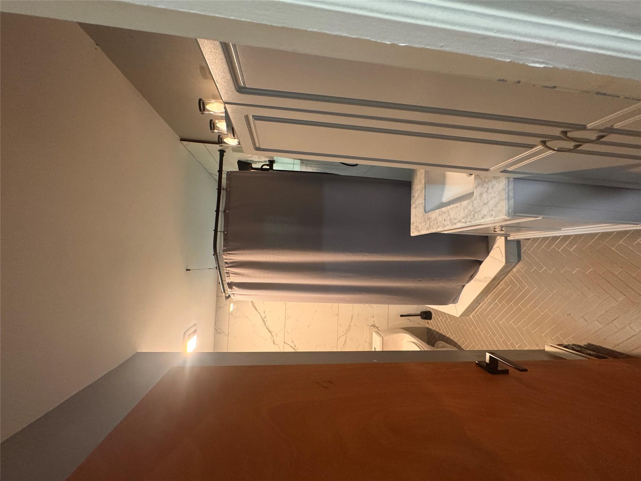 #2 photo, 239 Lake Avenue, سوفولك Deer Park , NY 11729