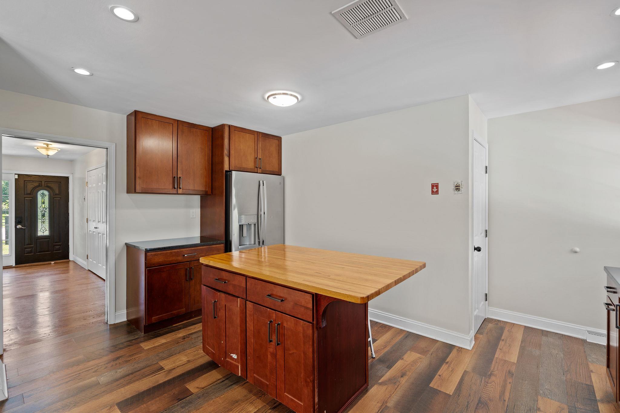 #13 photo, 51 Loockerman Avenue, Poughkeepsie , NY 12601