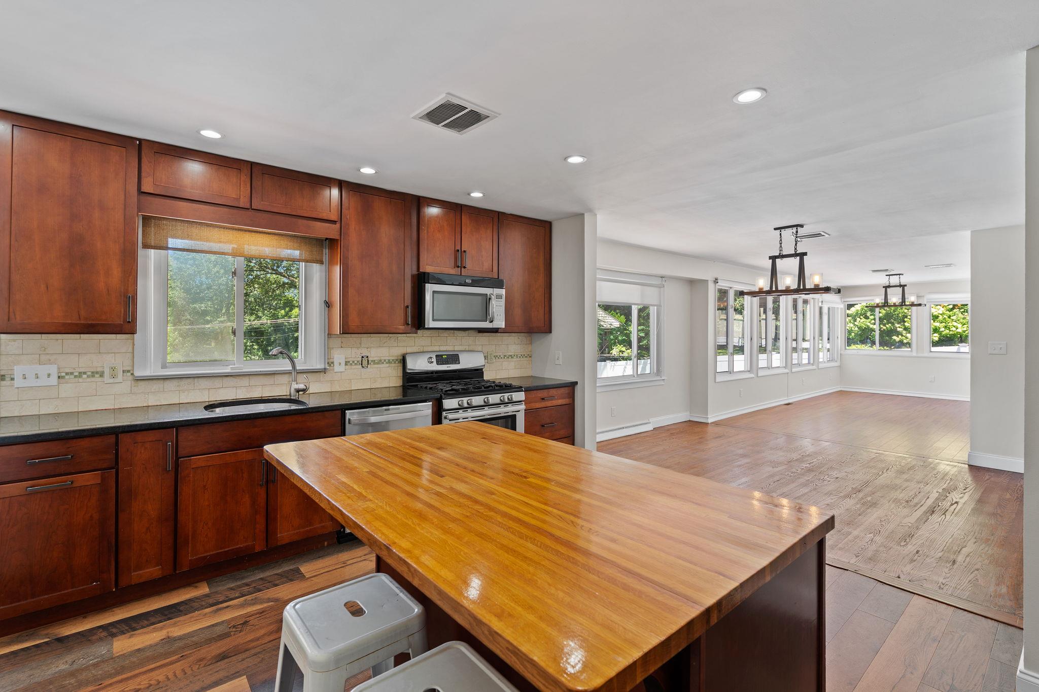 #14 photo, 51 Loockerman Avenue, Poughkeepsie , NY 12601