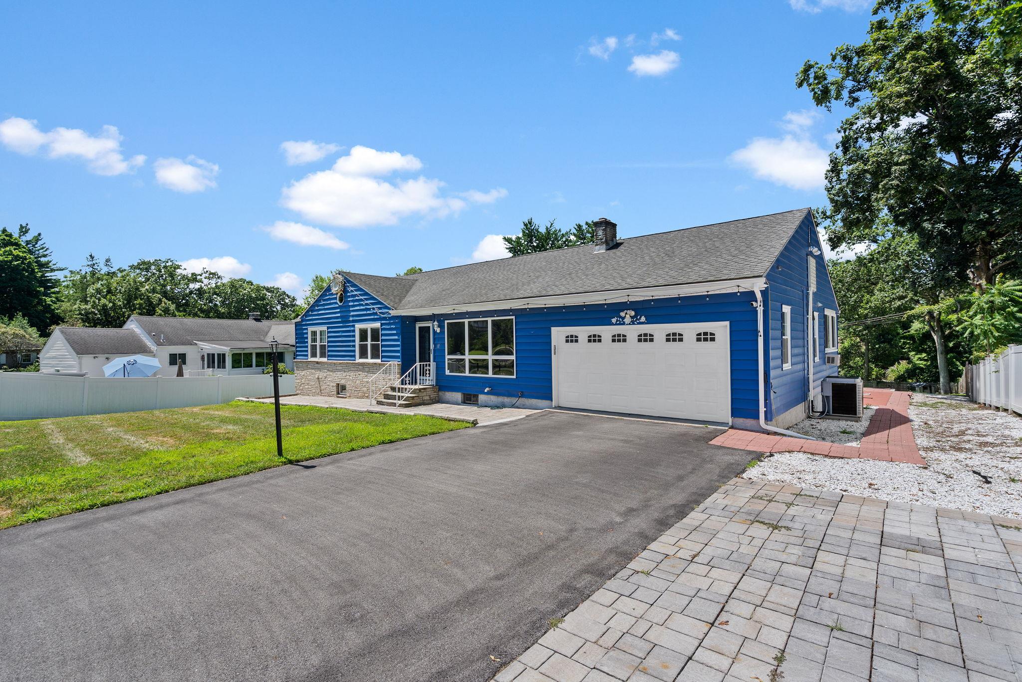 #2 photo, 51 Loockerman Avenue, Poughkeepsie , NY 12601