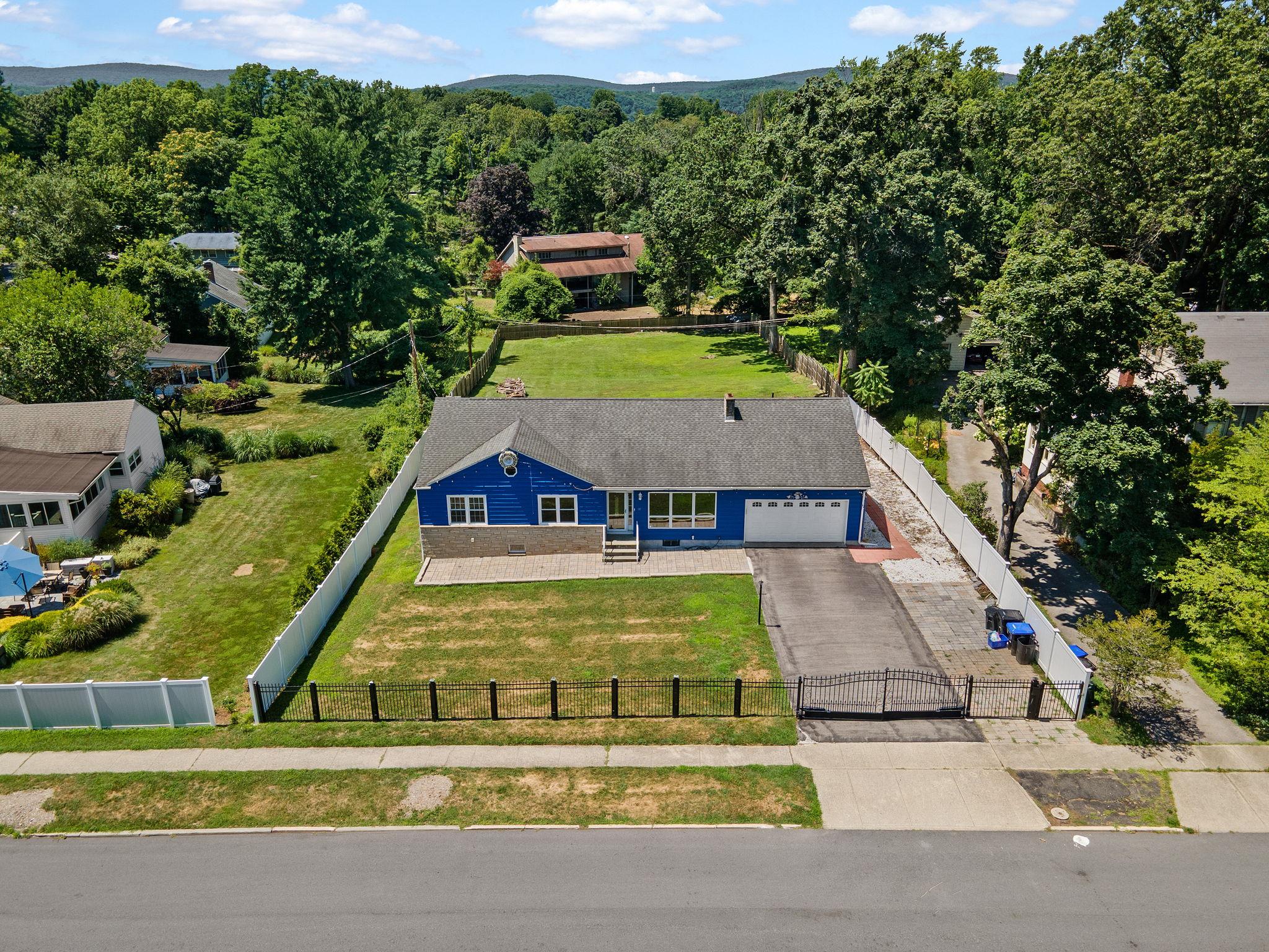 #3 photo, 51 Loockerman Avenue, Poughkeepsie , NY 12601