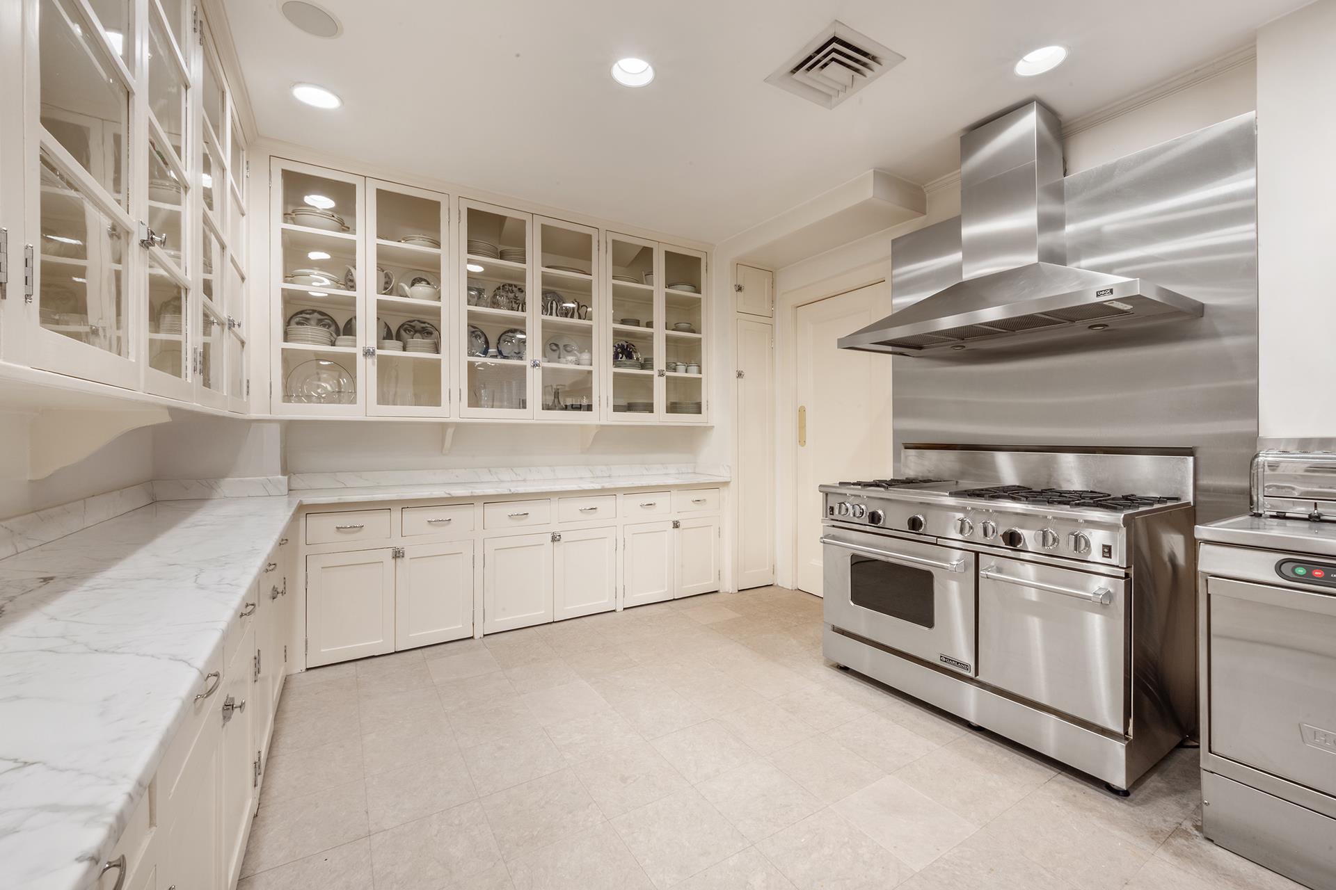 #7 photo, 1120 5TH Avenue, マンハッタン Carnegie Hill , NY 10128