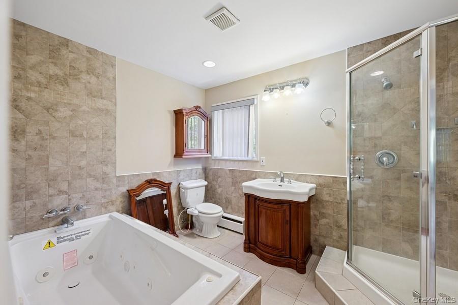 #13 photo, 8 Cedar Place, Kings Park , NY 11754