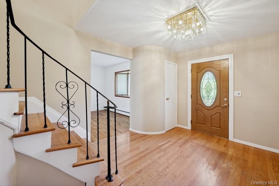 #2 photo, 8 Cedar Place, Kings Park , NY 11754