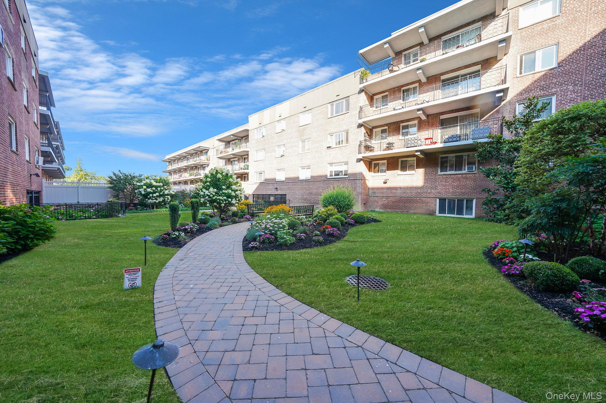 #11 photo, 200 Atlantic Avenue, ナッソー郡 Lynbrook , NY 11563