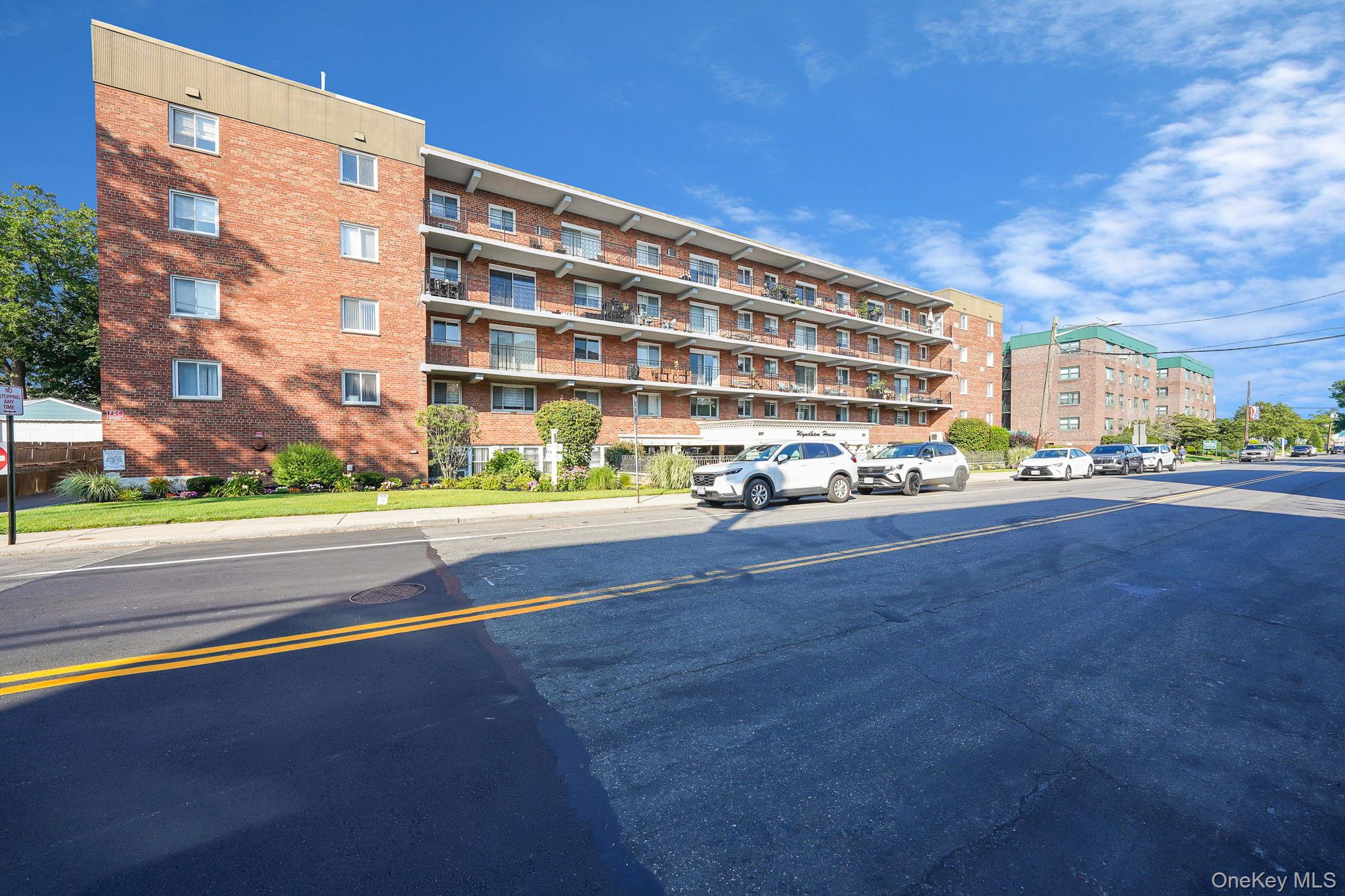 #2 photo, 200 Atlantic Avenue, ナッソー郡 Lynbrook , NY 11563