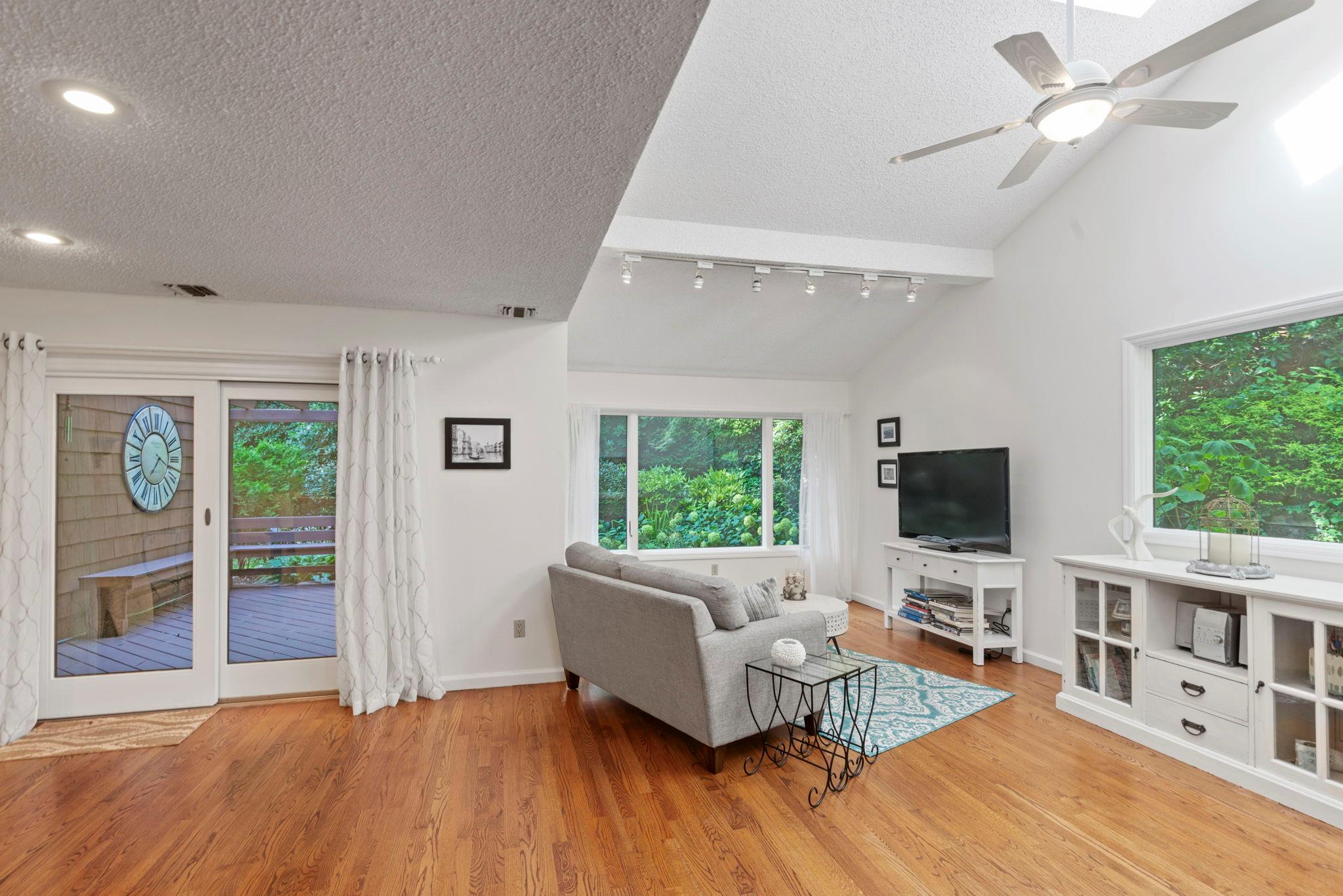 #11 photo, 31 North Road, サフォーク郡 Northport , NY 11768