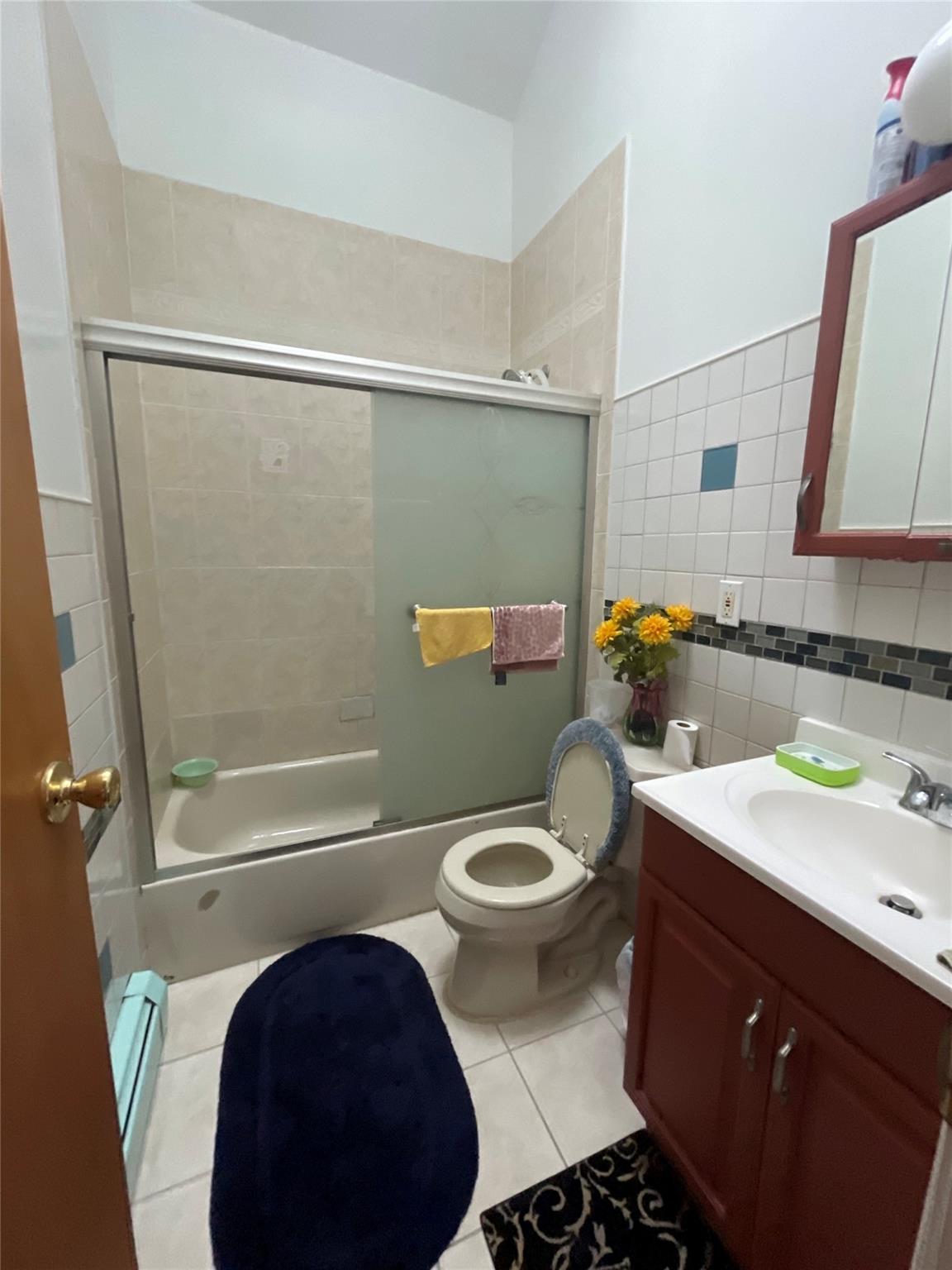 #12 photo, 199 Wellesley Street, Hempstead , NY 11550