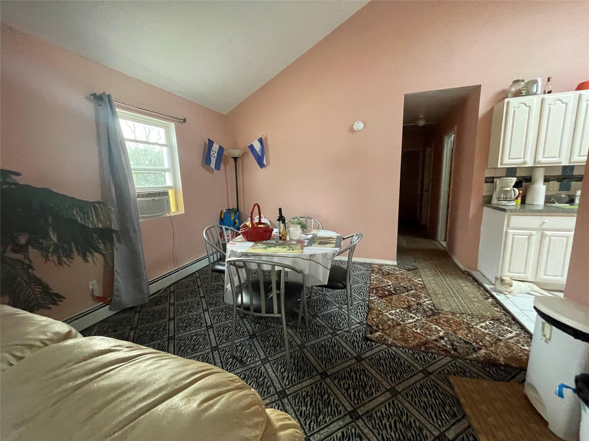 #5 photo, 199 Wellesley Street, Hempstead , NY 11550