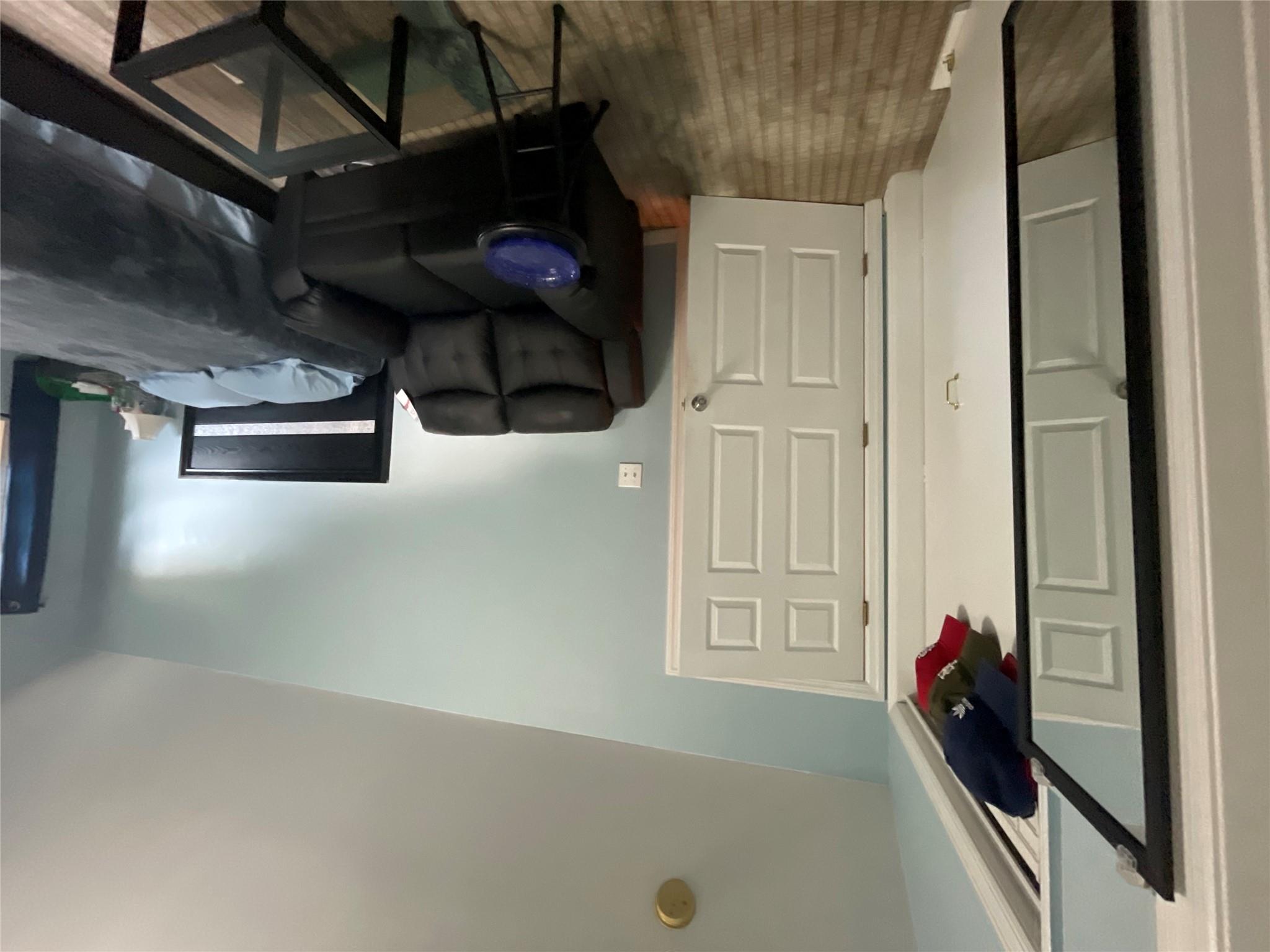 #8 photo, 199 Wellesley Street, Hempstead , NY 11550