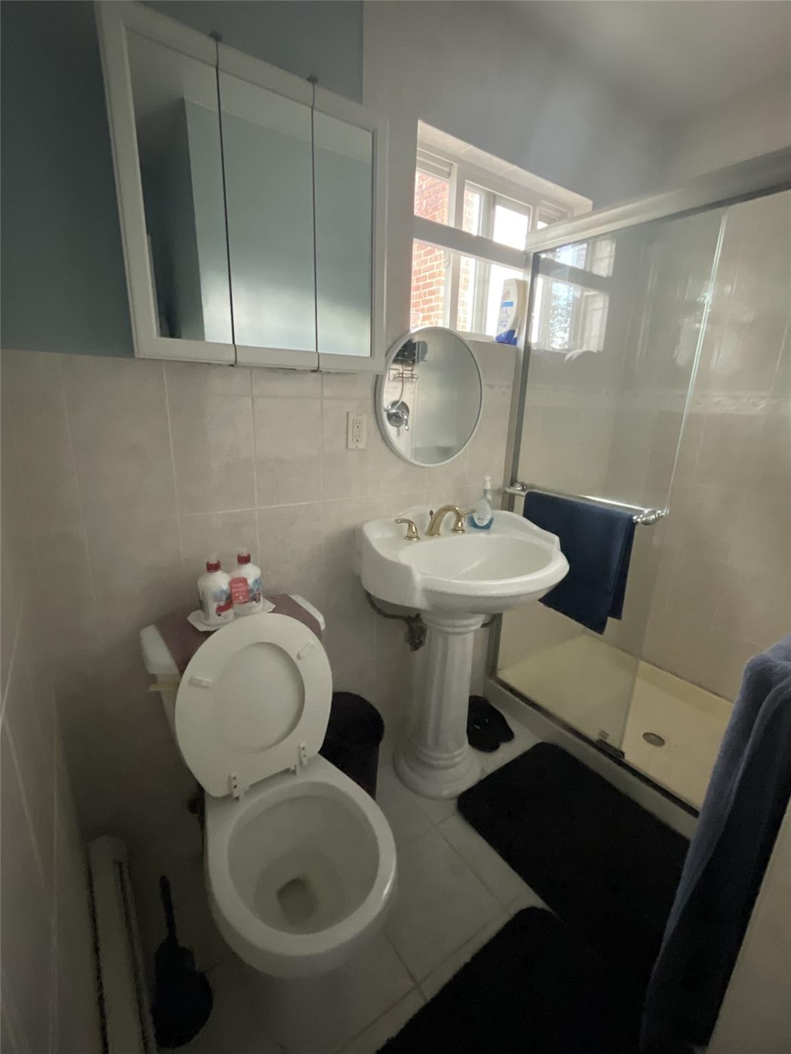 #9 photo, 199 Wellesley Street, Hempstead , NY 11550