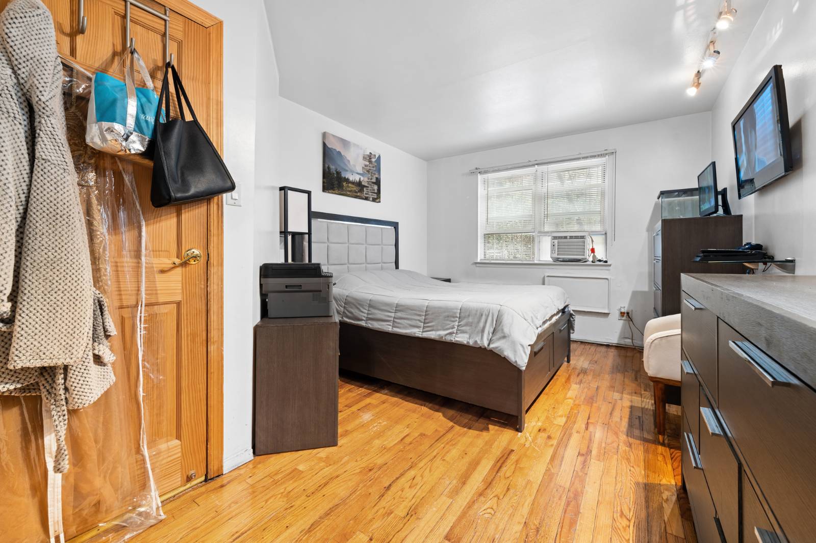 #24 photo, 249 Newkirk Ave, ブルックリン区 Kensington , NY 11230