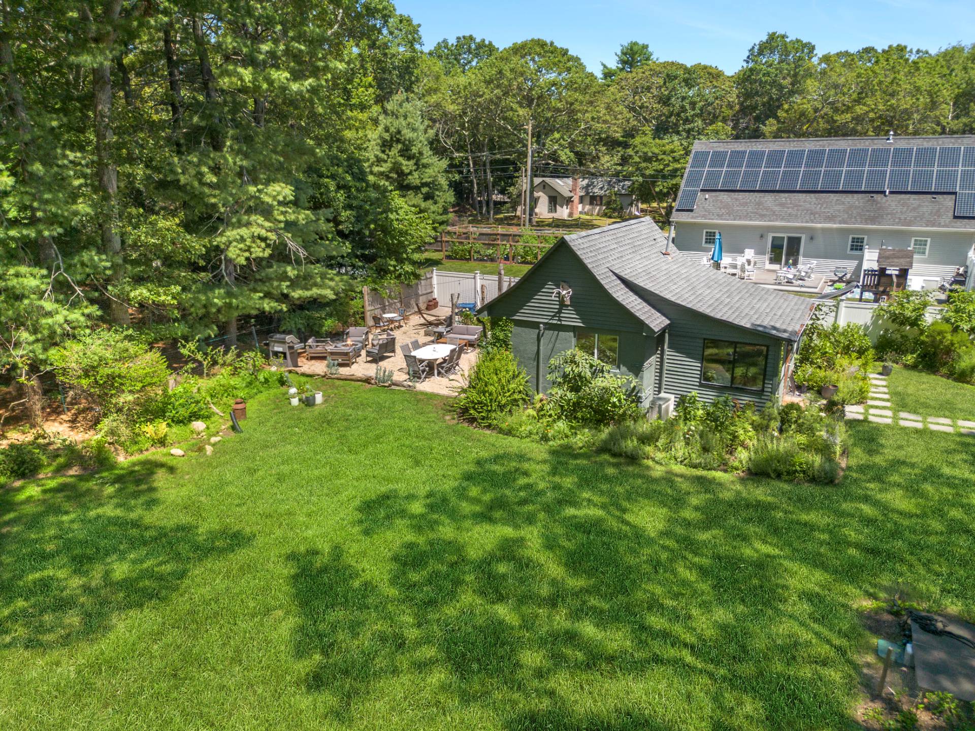 #10 photo, 10 Crandall Street, サフォーク郡 East Hampton , NY 11937