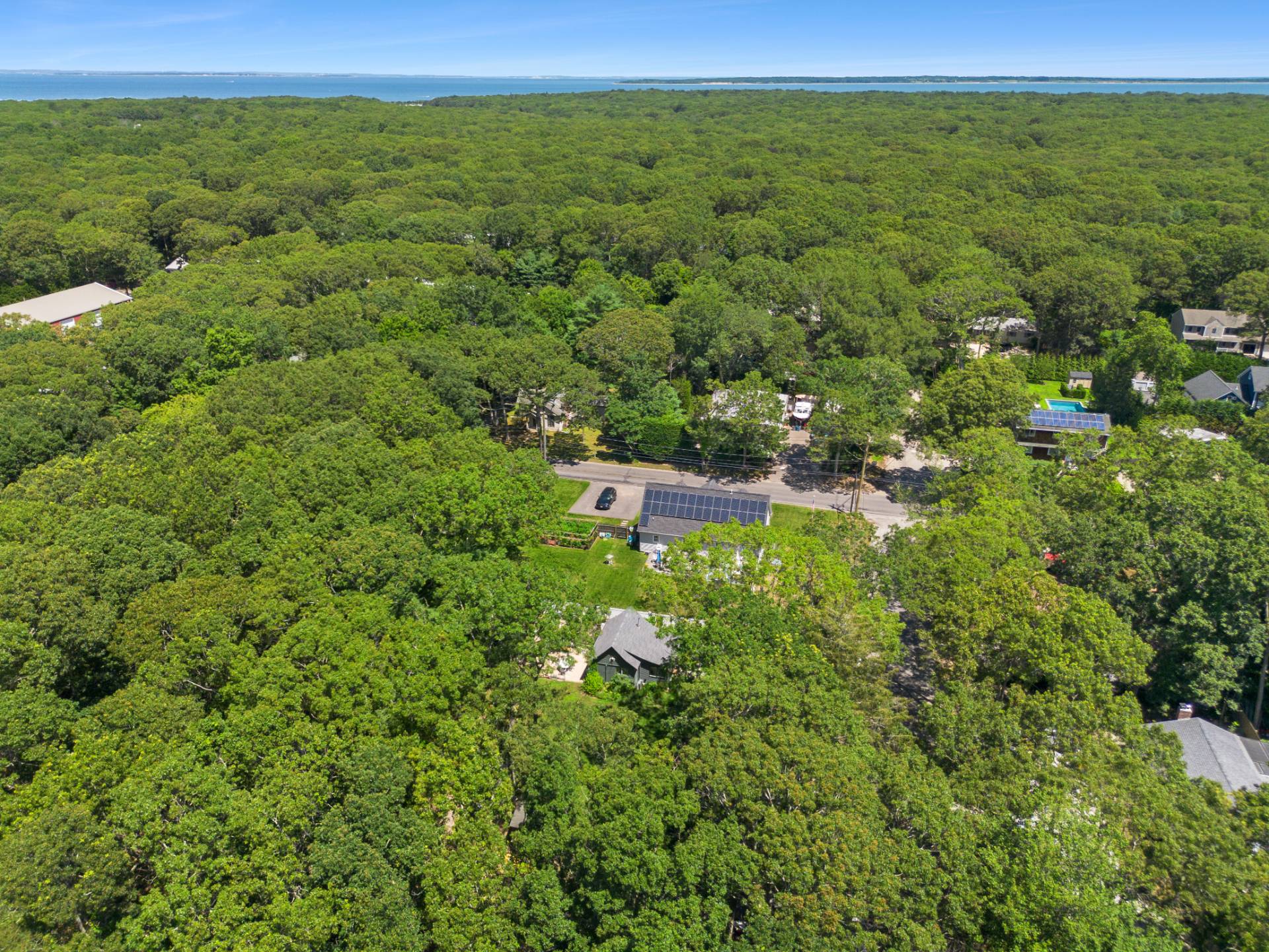 #12 photo, 10 Crandall Street, サフォーク郡 East Hampton , NY 11937