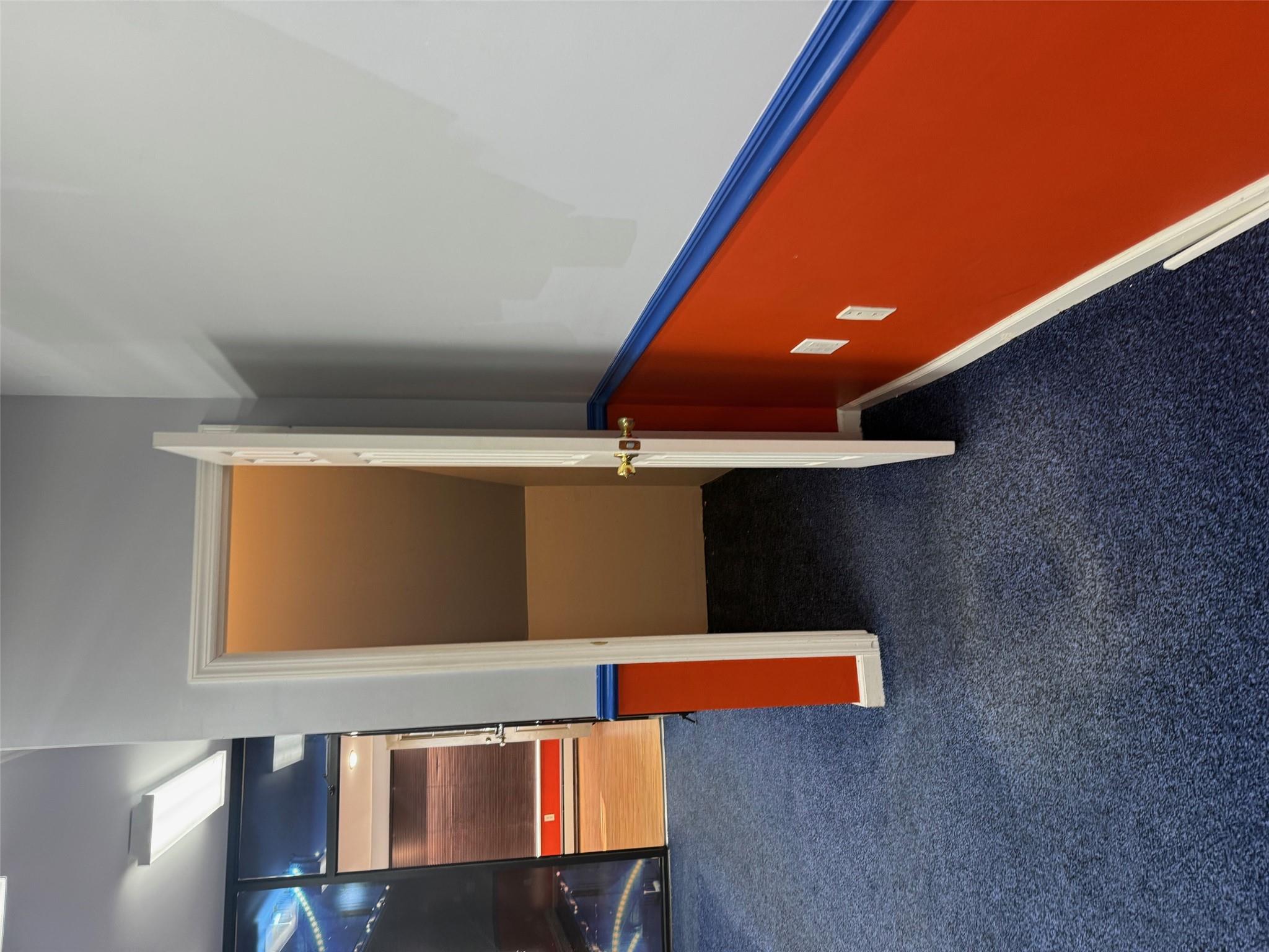 #7 photo, 3717 E Tremont Avenue, ブロンクス区 Bronx , NY 10465