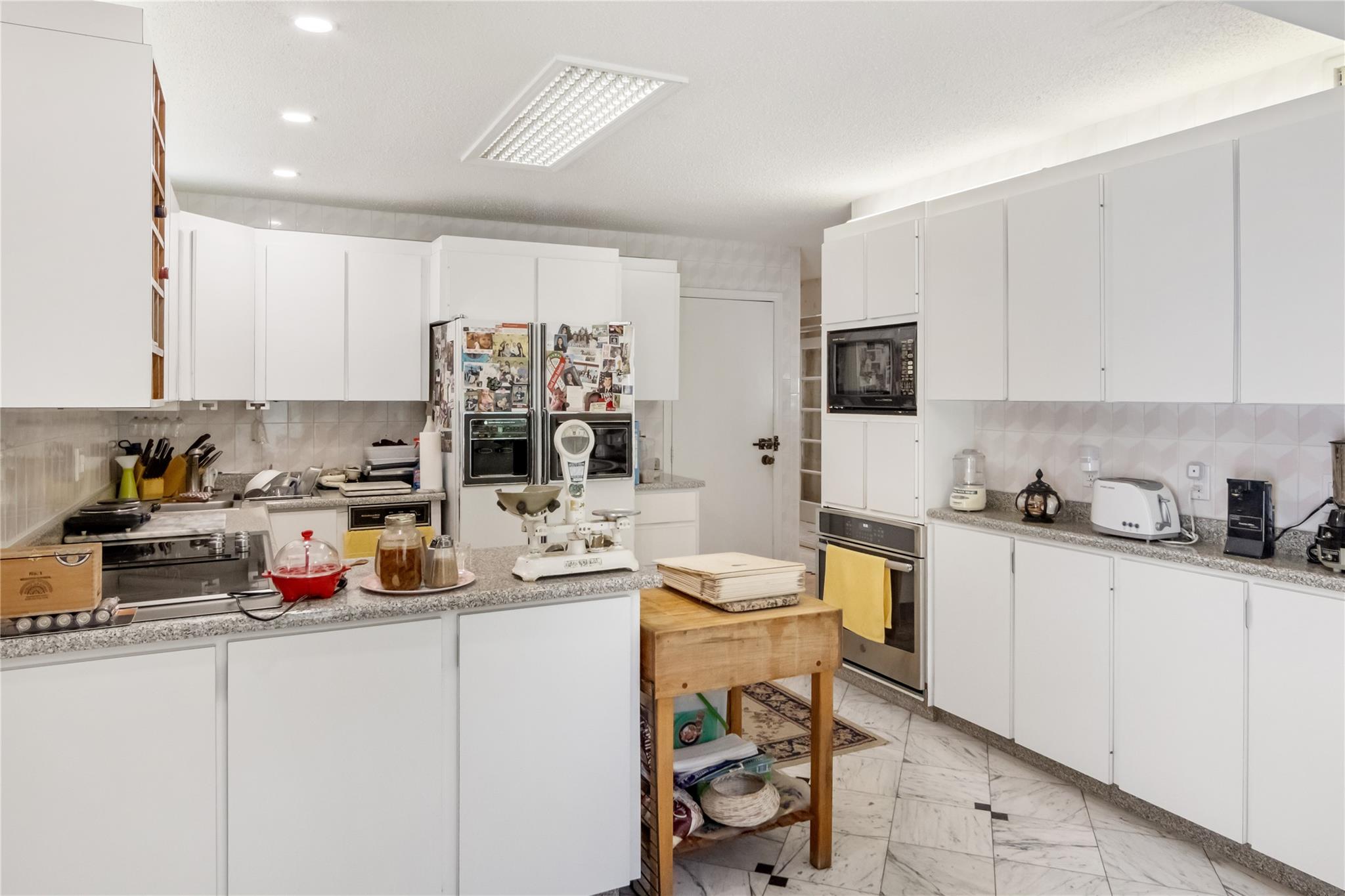 #8 photo, 11 Hillside Court, Suffern , NY 10901