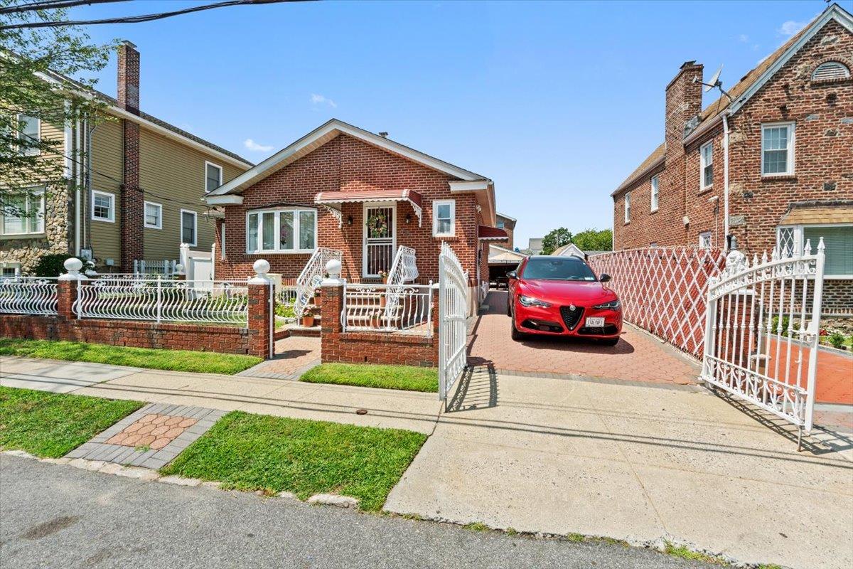 #2 photo, 15 Sumner Avenue, Yonkers , NY 10704