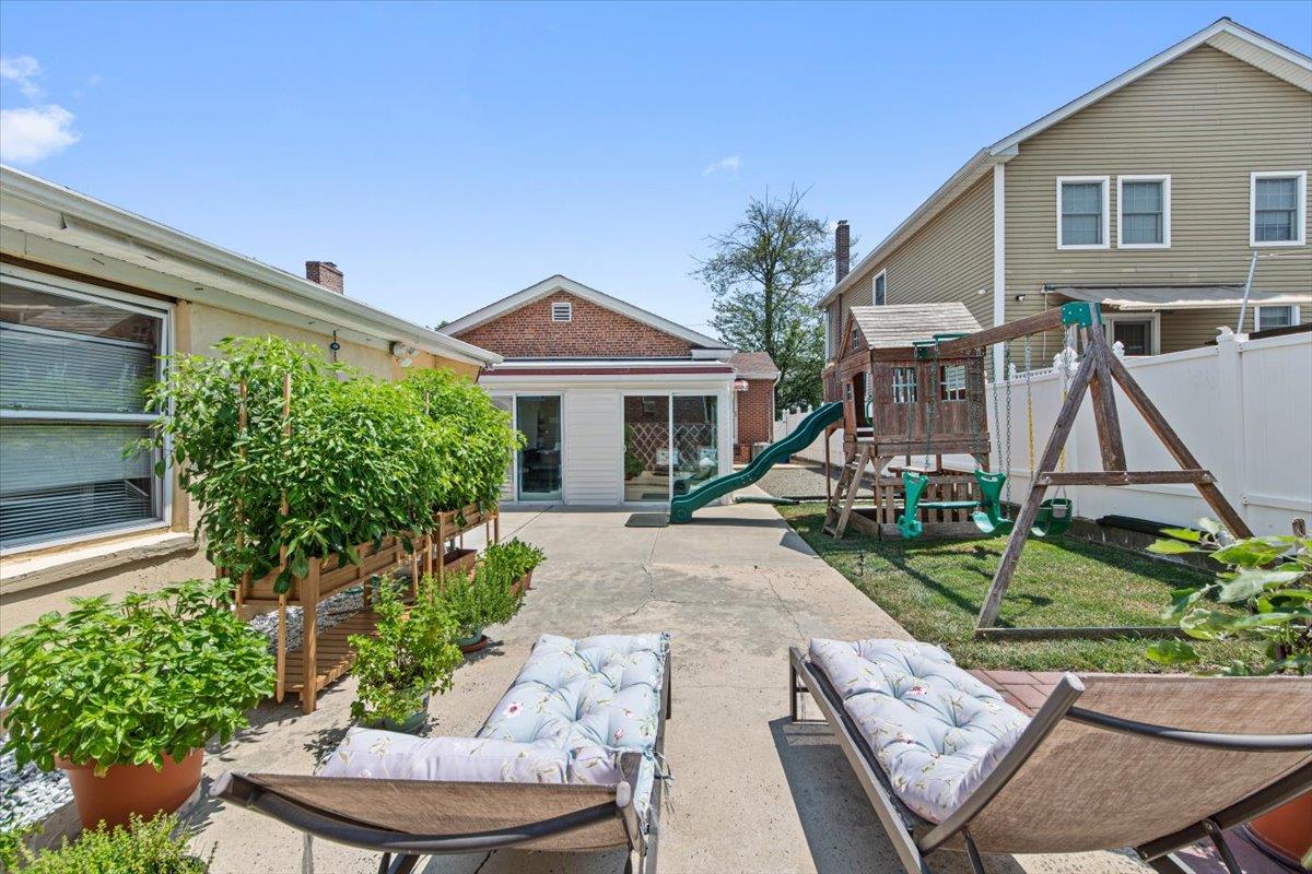 #8 photo, 15 Sumner Avenue, Yonkers , NY 10704