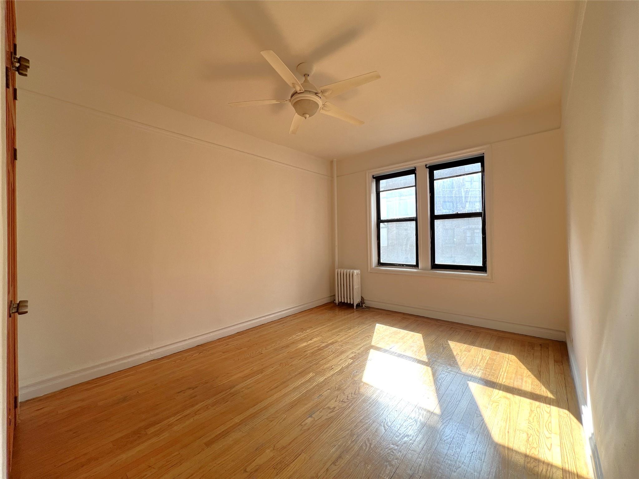 #20 photo, 3392 Wayne Avenue, Bronx , NY 10467