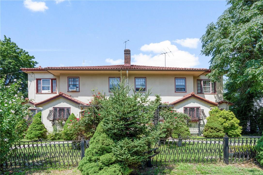 #1 photo, 323 Wolfs Lane, 纽约州 Pelham , NY 10803