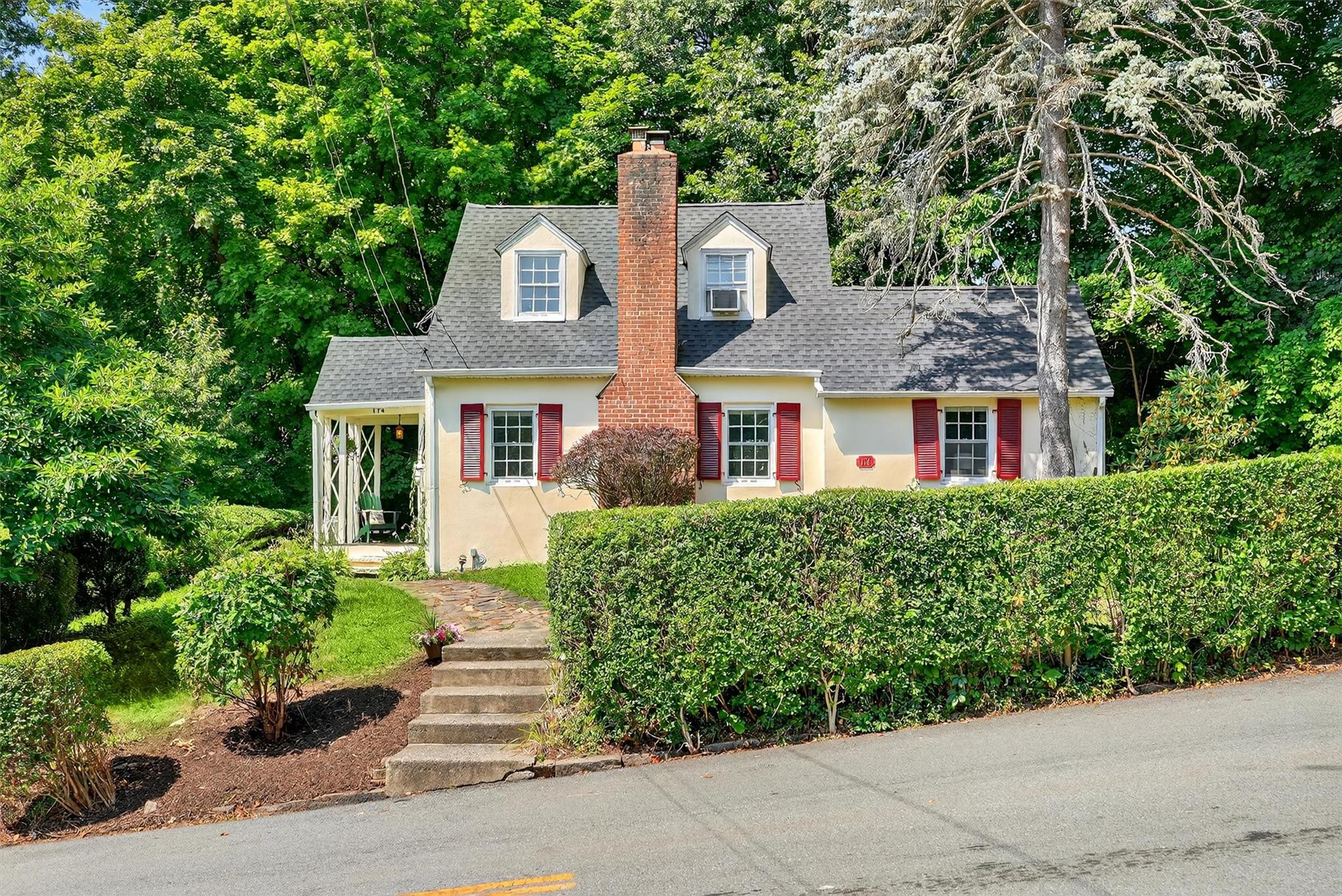 #1 photo, 174 Harvard Drive, 紐約州 Hartsdale , NY 10530