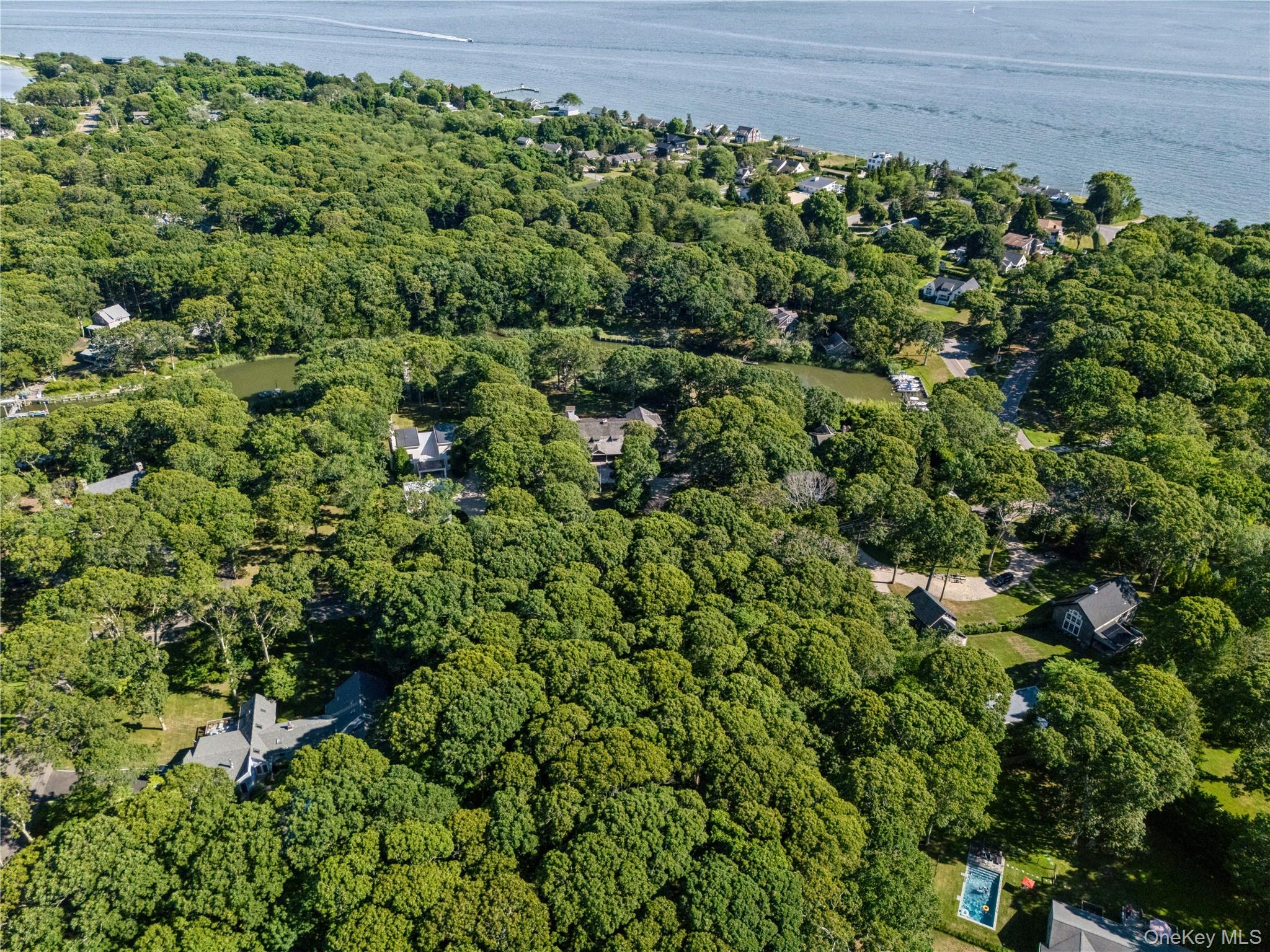 #3 photo, 8 Wheeler, サフォーク郡 Shelter Island , NY 