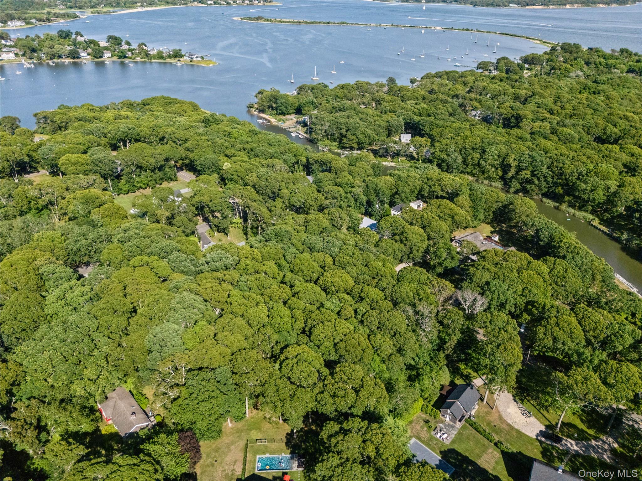 #4 photo, 8 Wheeler, サフォーク郡 Shelter Island , NY 