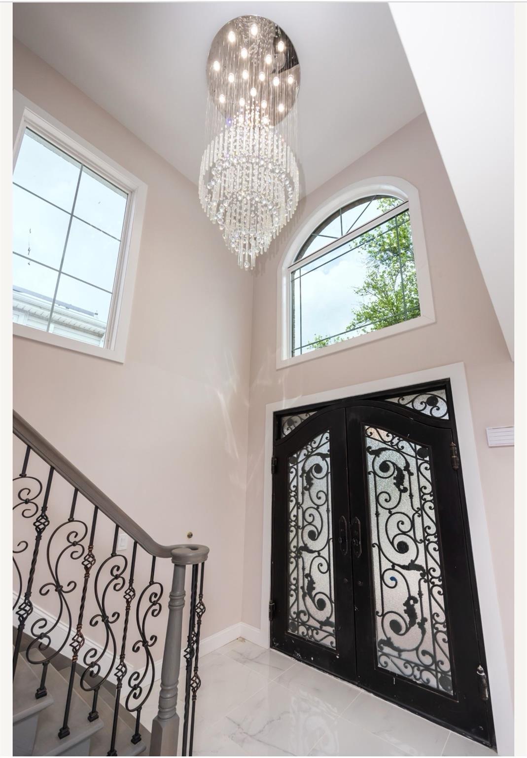 #4 photo, 83-46 248th Street, Bellerose , NY 11426