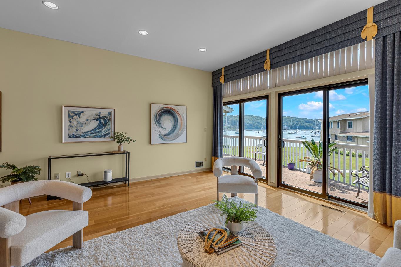 #10 photo, 12 Fairwind Court, 東長島 北港 Northport , NY 11768