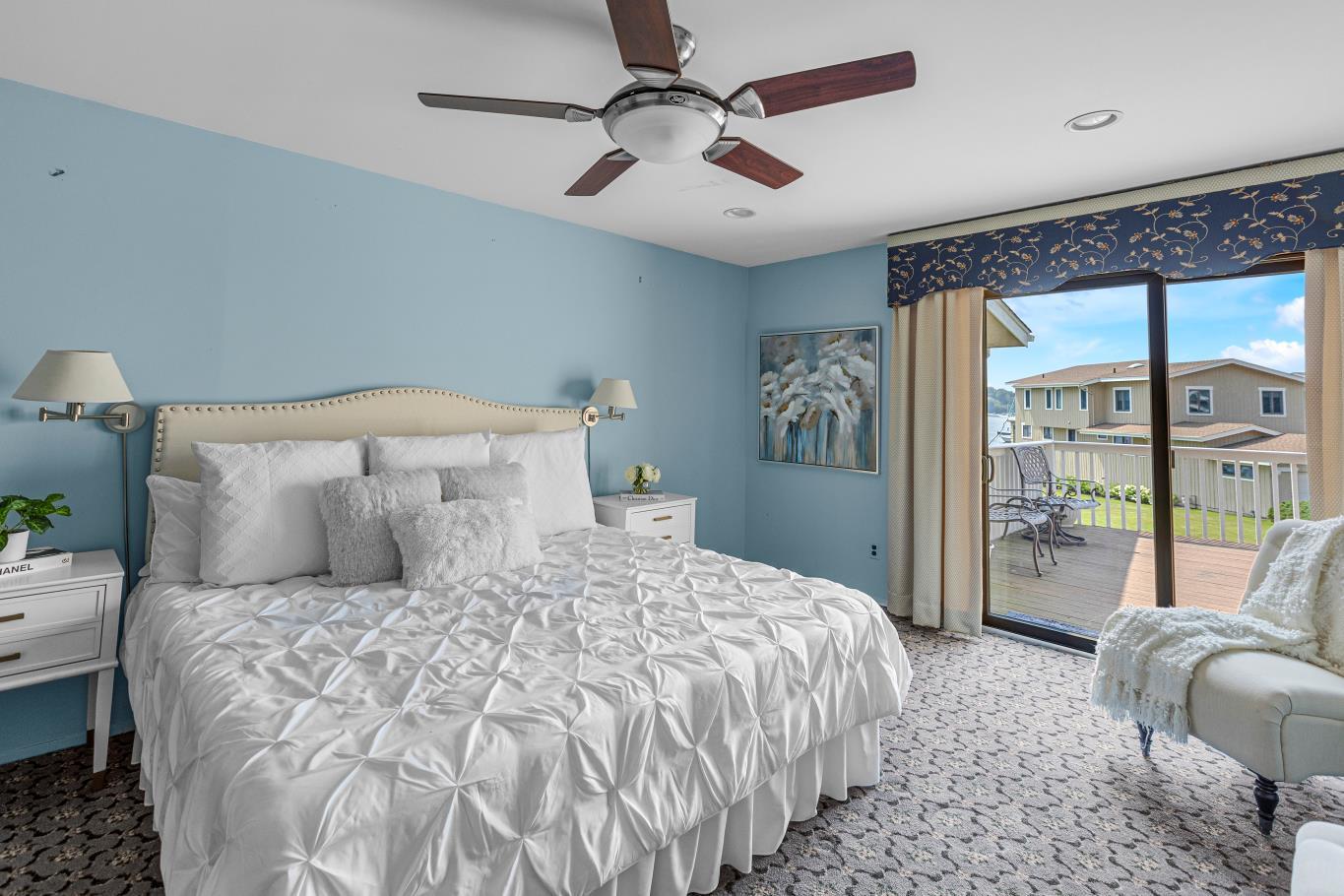 #12 photo, 12 Fairwind Court, 東長島 北港 Northport , NY 11768