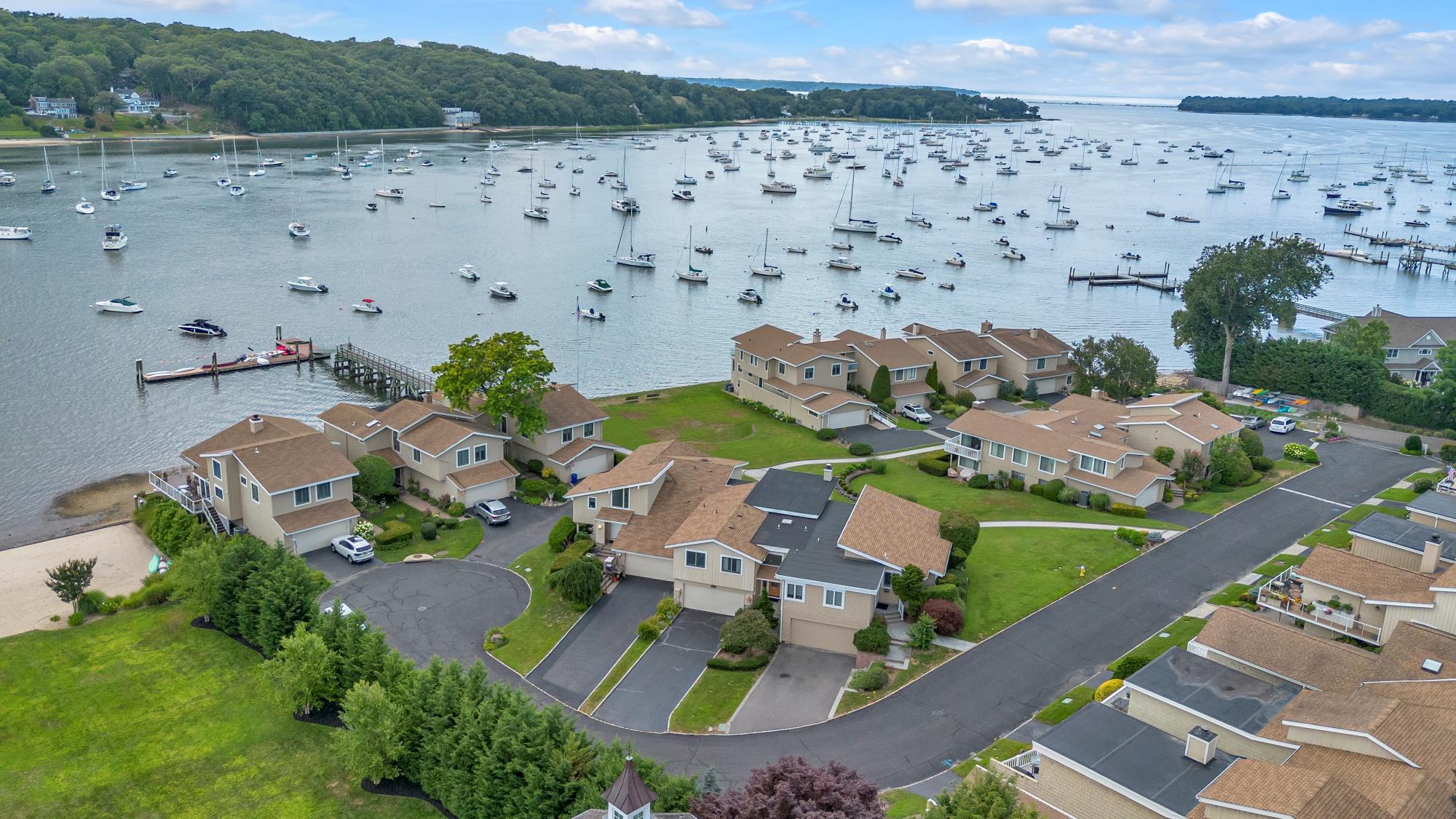 #3 photo, 12 Fairwind Court, 東長島 北港 Northport , NY 11768