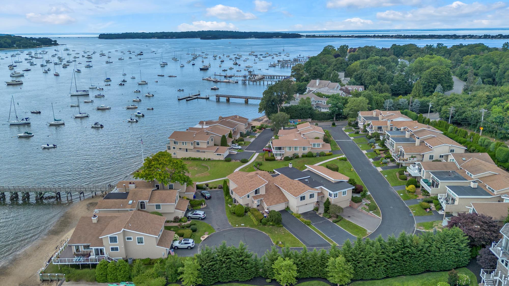 #4 photo, 12 Fairwind Court, 東長島 北港 Northport , NY 11768