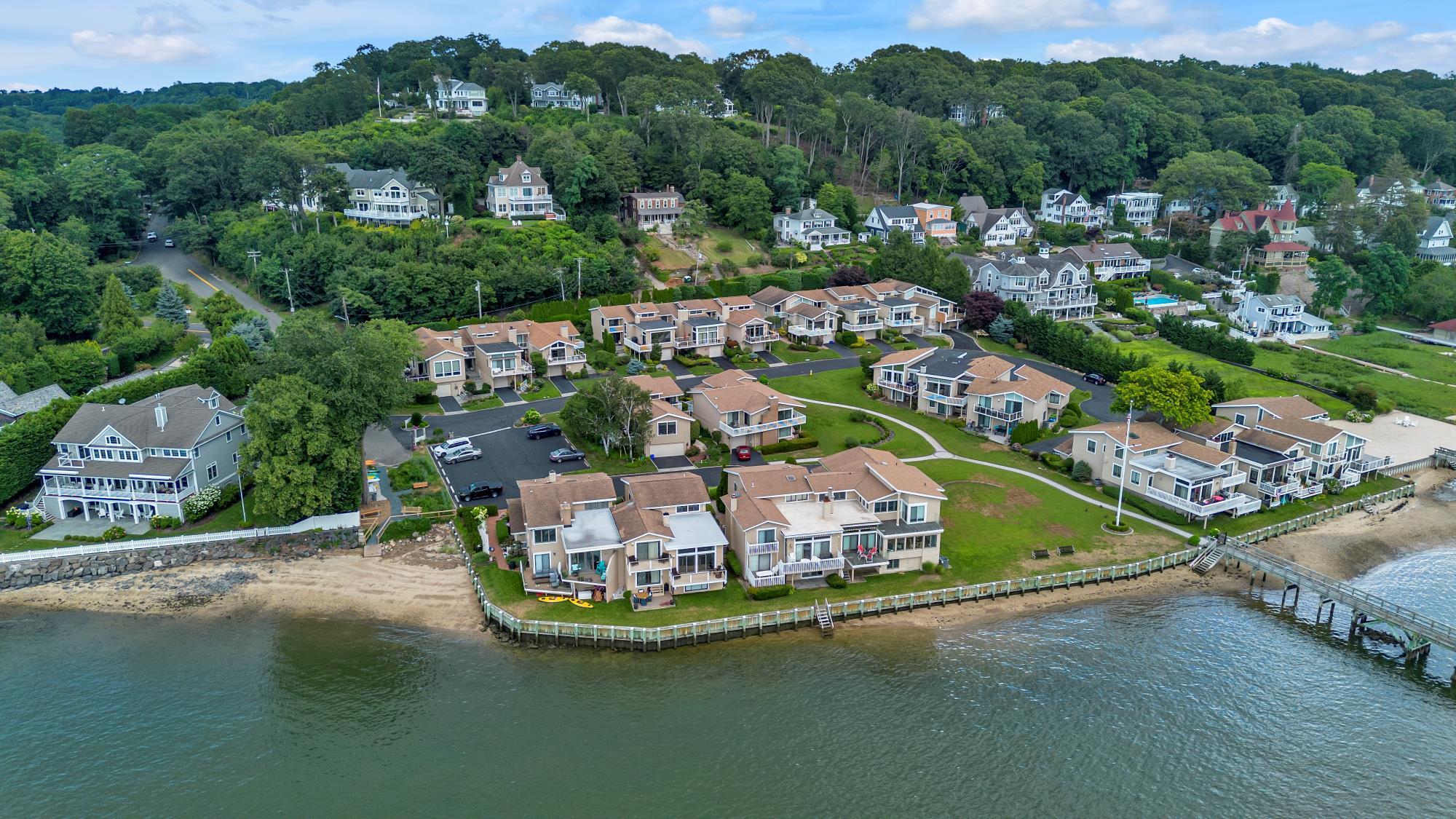 #7 photo, 12 Fairwind Court, 東長島 北港 Northport , NY 11768