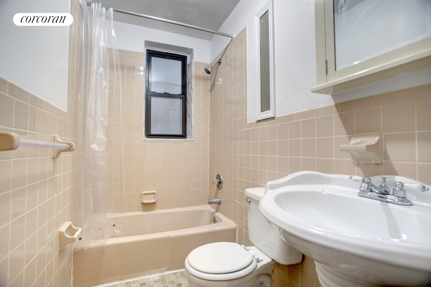 #5 photo, New York City, マンハッタン Washington Heights , NY 10032